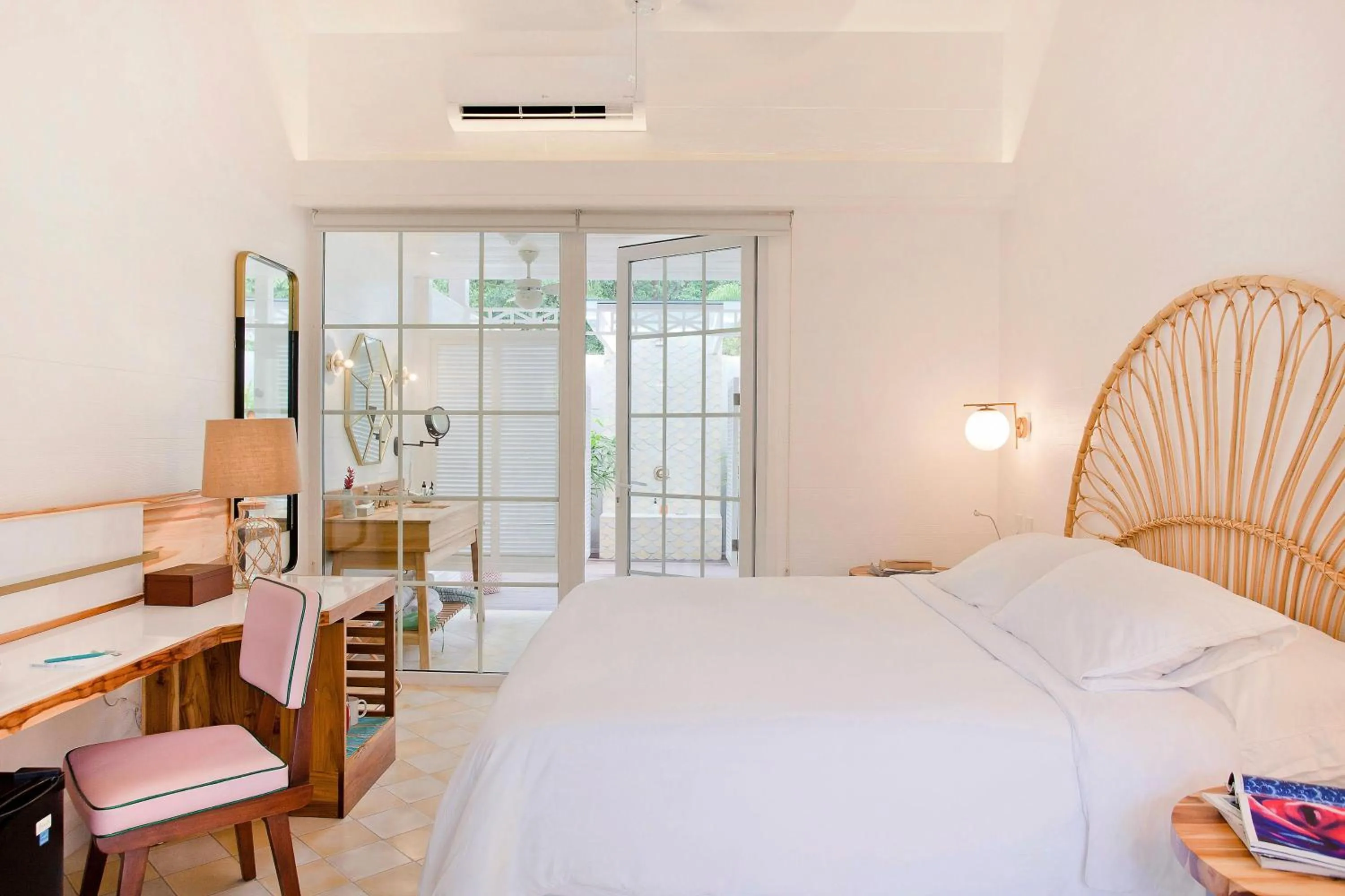 Photo of the whole room, Bed in Hotel Aguas Claras Member of the Cayuga Collection