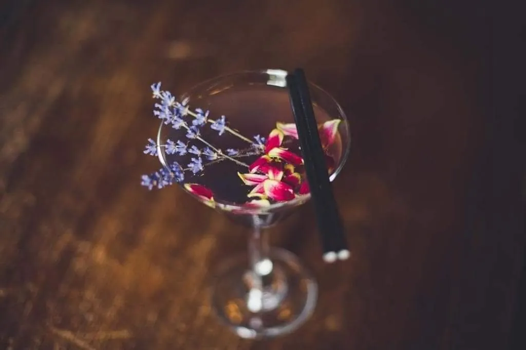 Drinks in Glendale Hotel