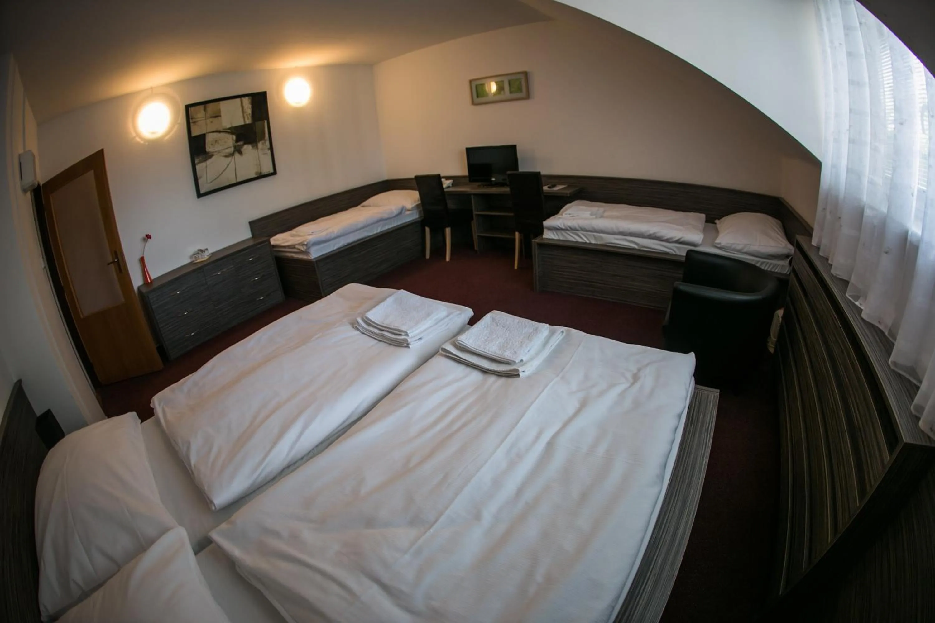 Photo of the whole room, Bed in Hotel ROSE Břeclav
