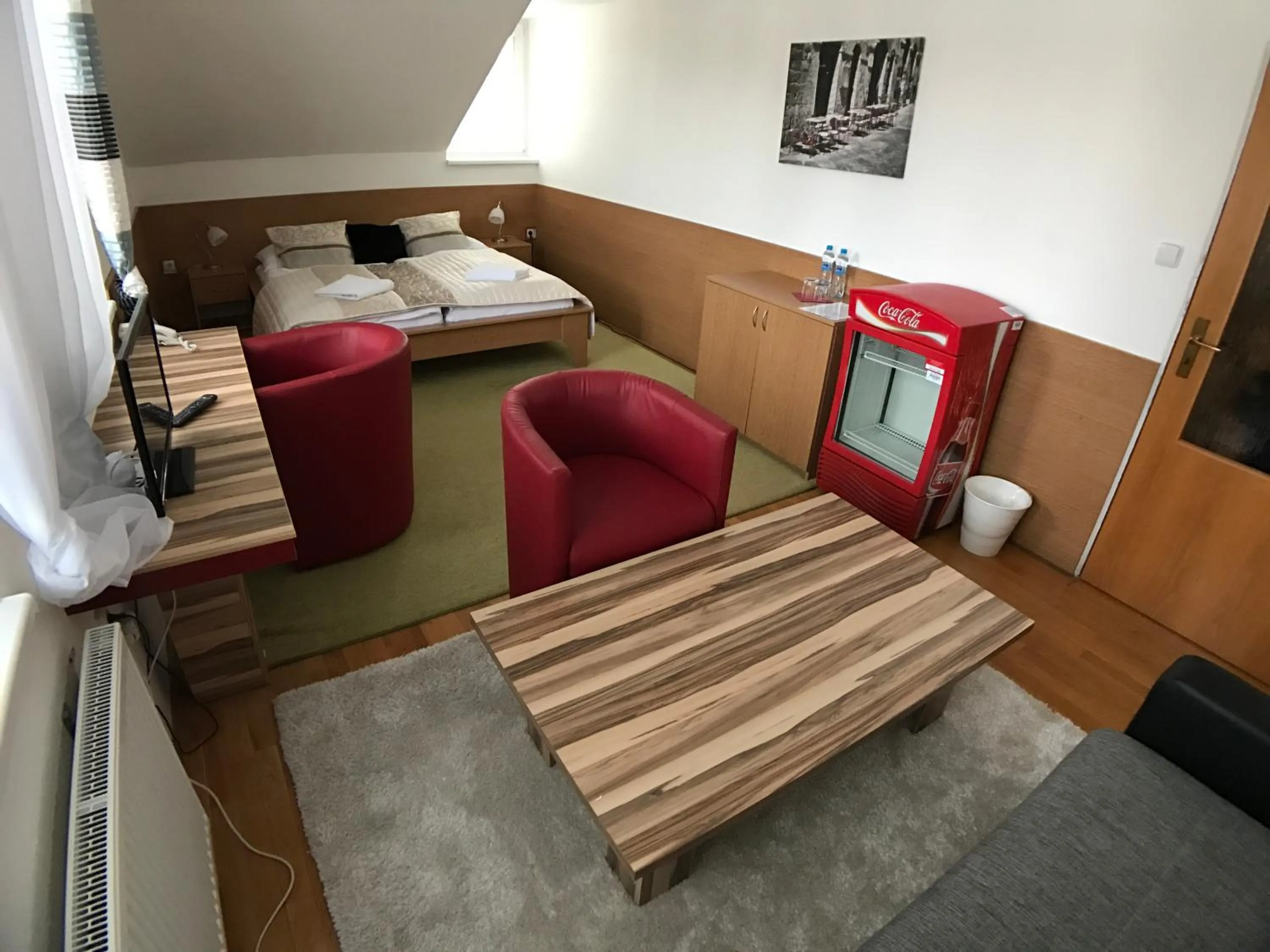 Seating area, Bed in Hotel ROSE Břeclav