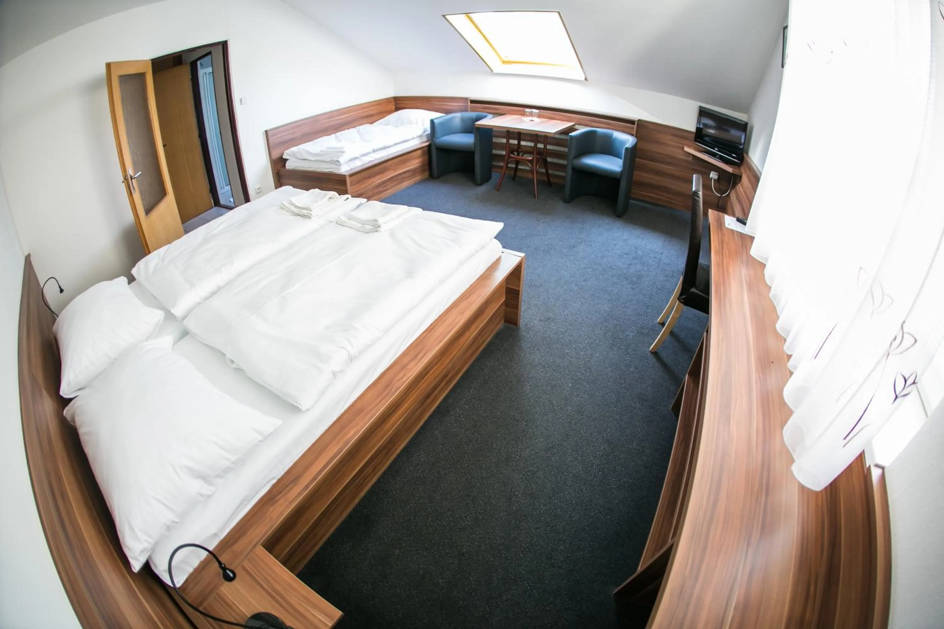 Photo of the whole room, Bed in Hotel ROSE Břeclav