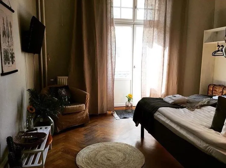 Photo of the whole room, Bed in Morris Hotel