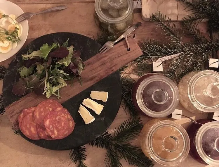 Breakfast in Morris Hotel