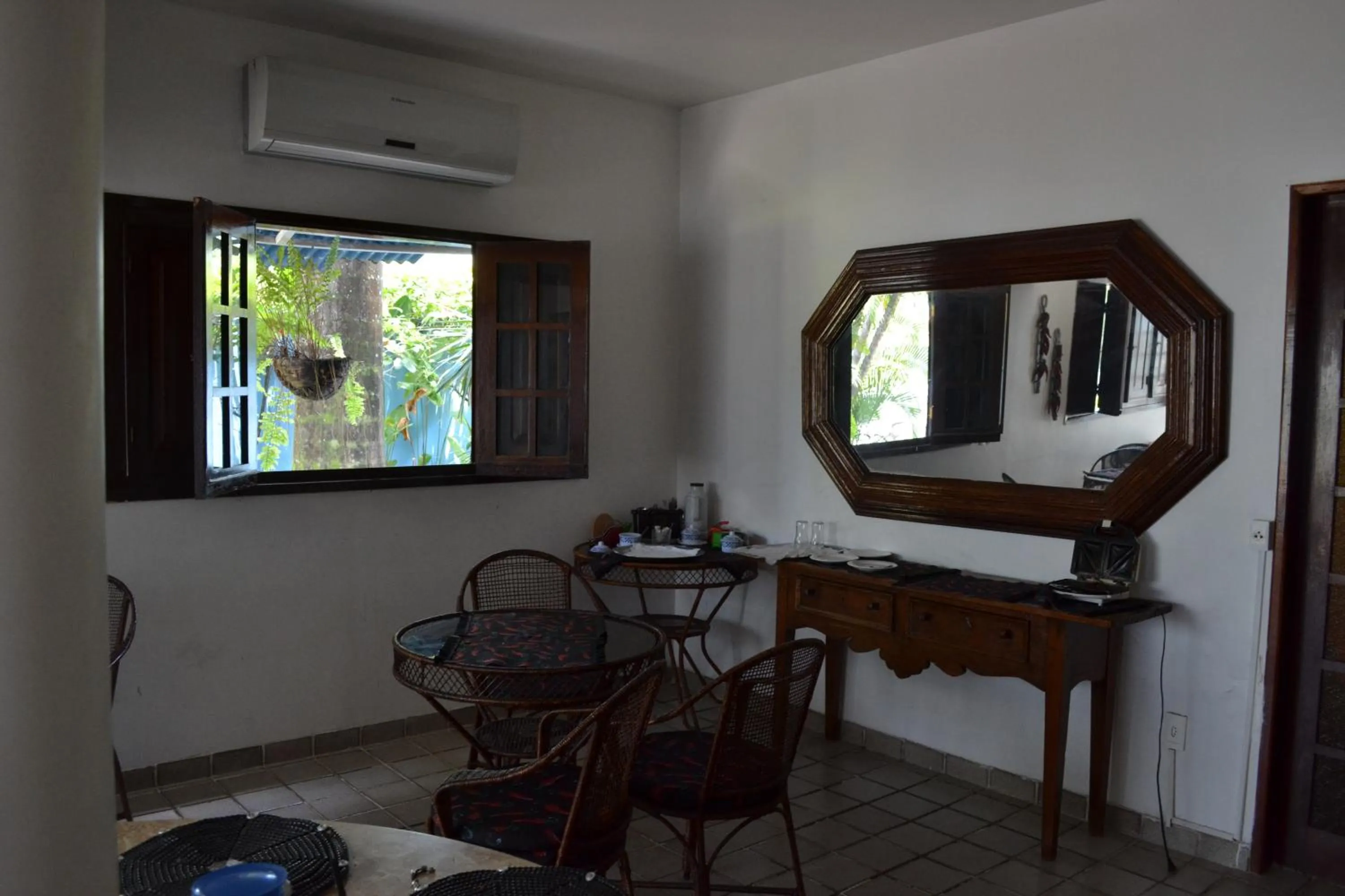 Restaurant/places to eat in Pousada Morada Azul