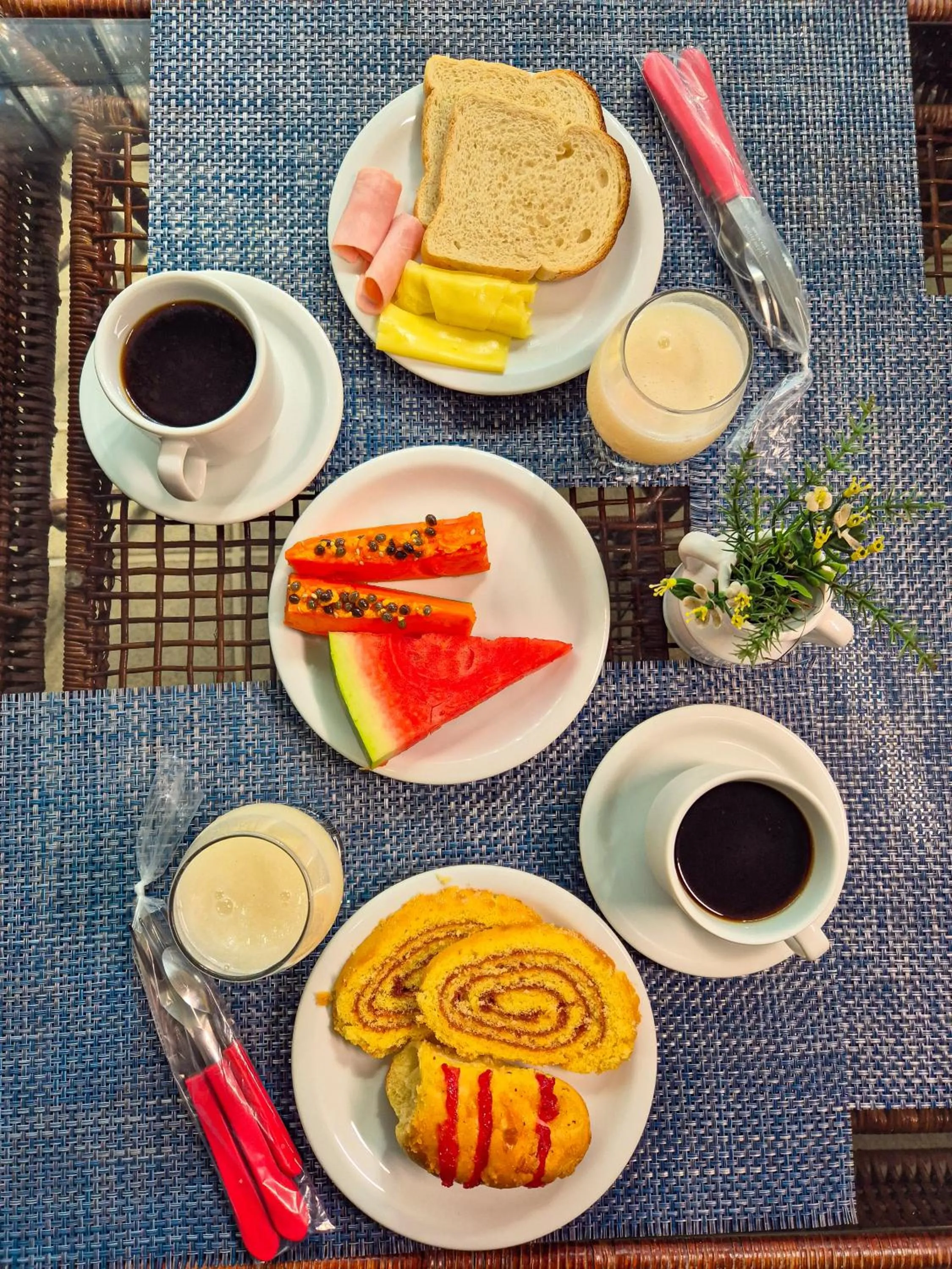 Food and drinks in Pousada Morada Azul