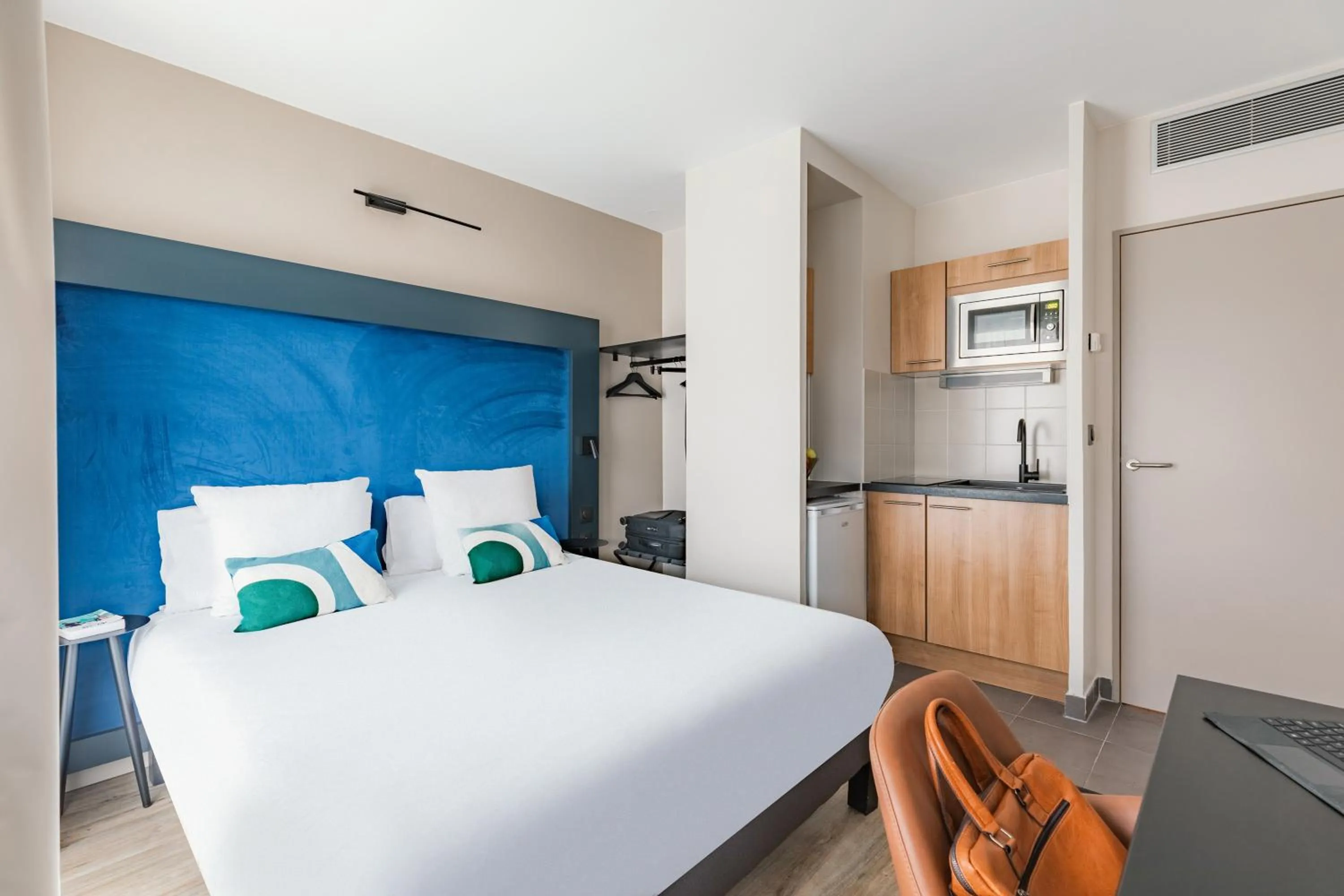 Bed in Appart'City Collection Paris Grande Bibliothèque