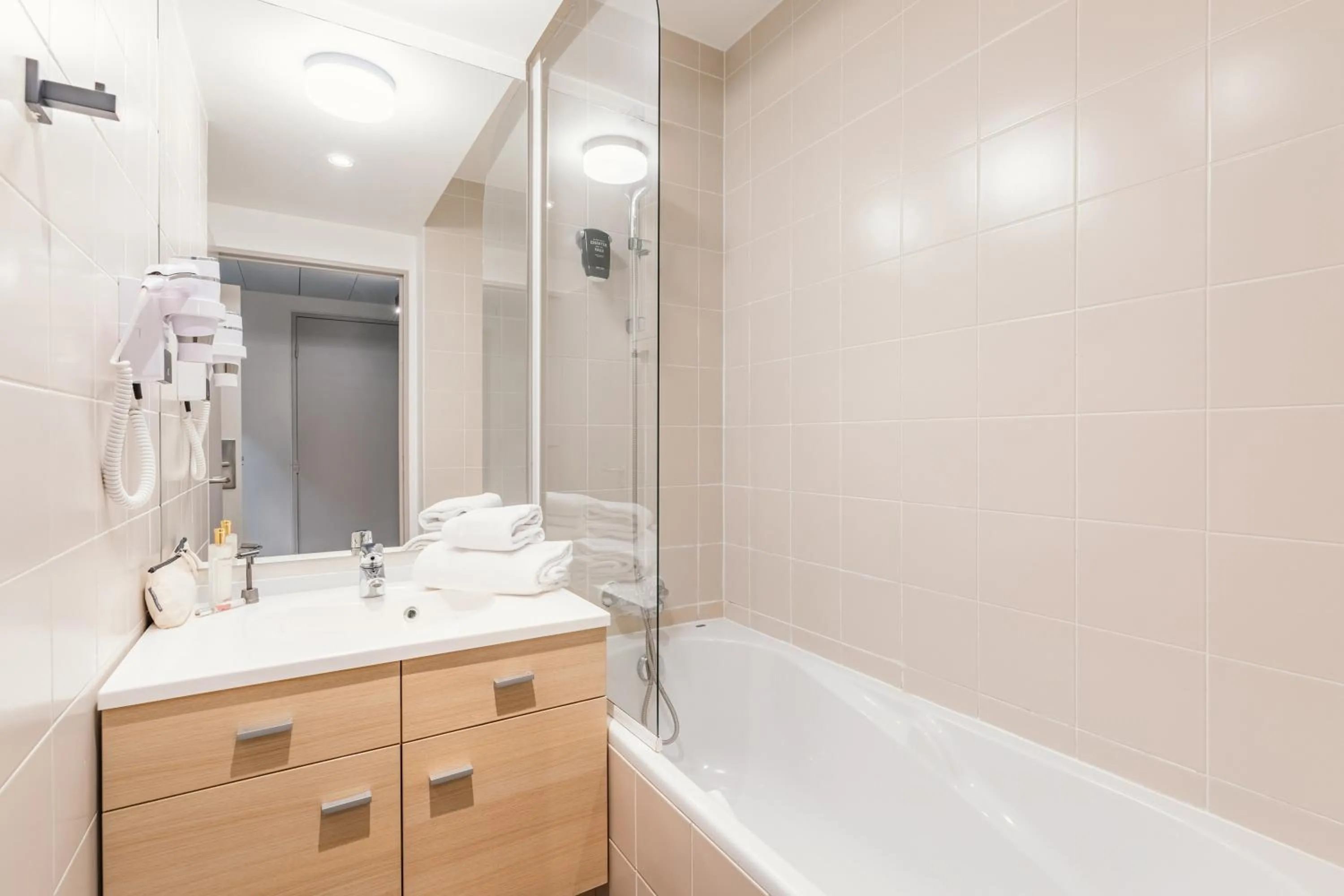 Bathroom in Appart'City Collection Paris Grande Bibliothèque