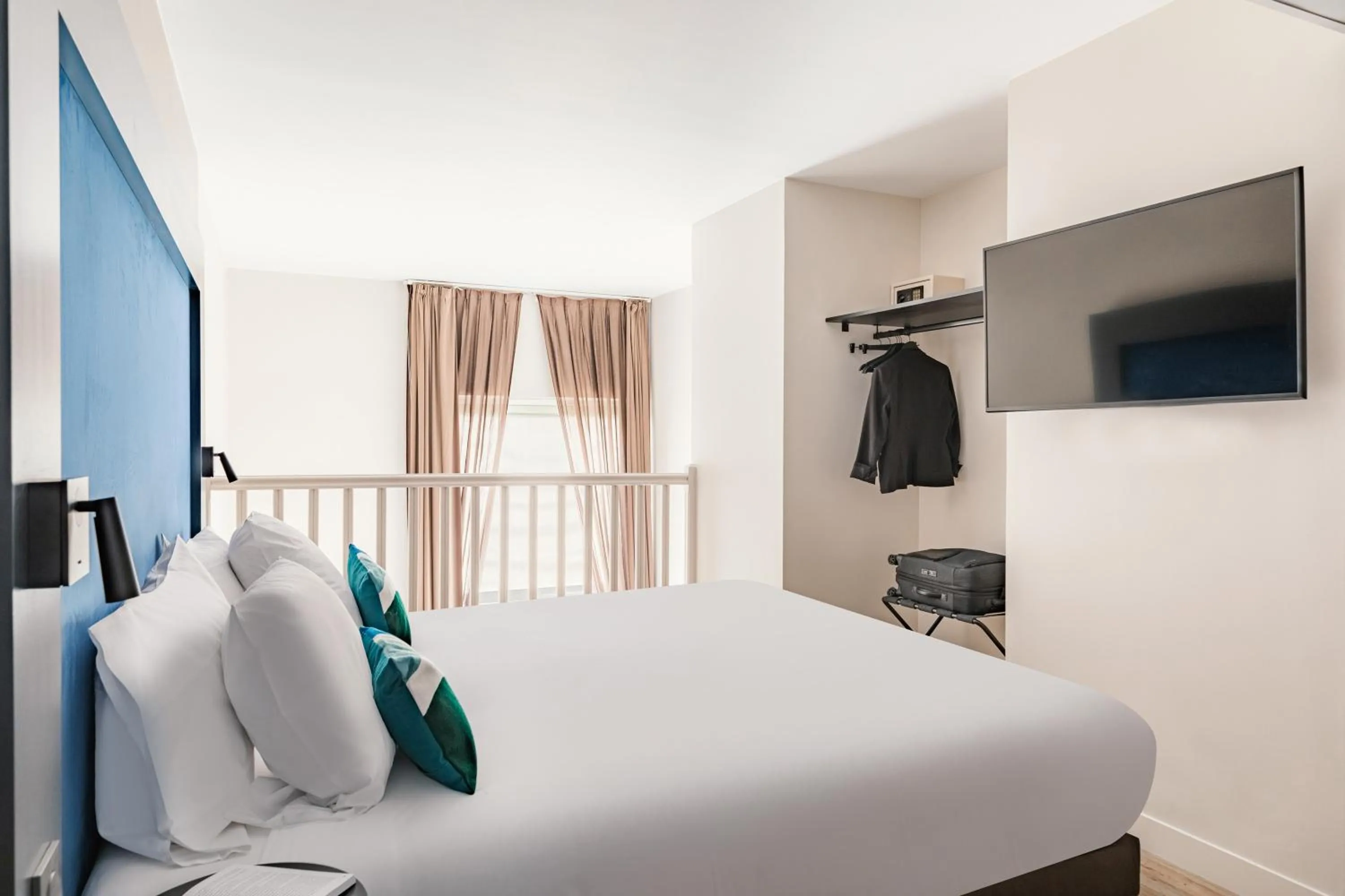 Bed in Appart'City Collection Paris Grande Bibliothèque