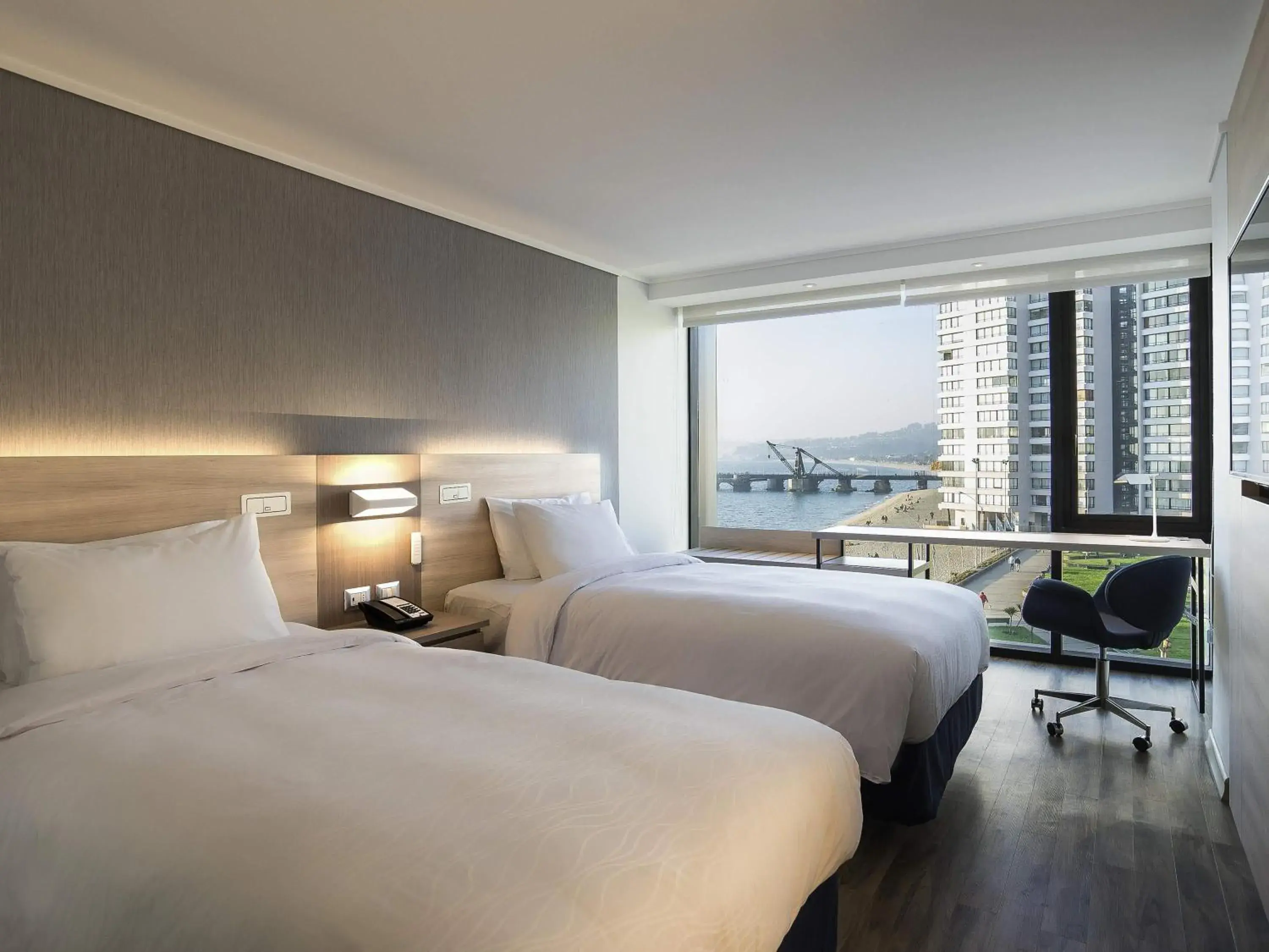 Deluxe Twin Room with Sea View in Pullman Vina del Mar San Martin Deluxe Twin Room with Sea View in Pullman Vina del Mar San Martin