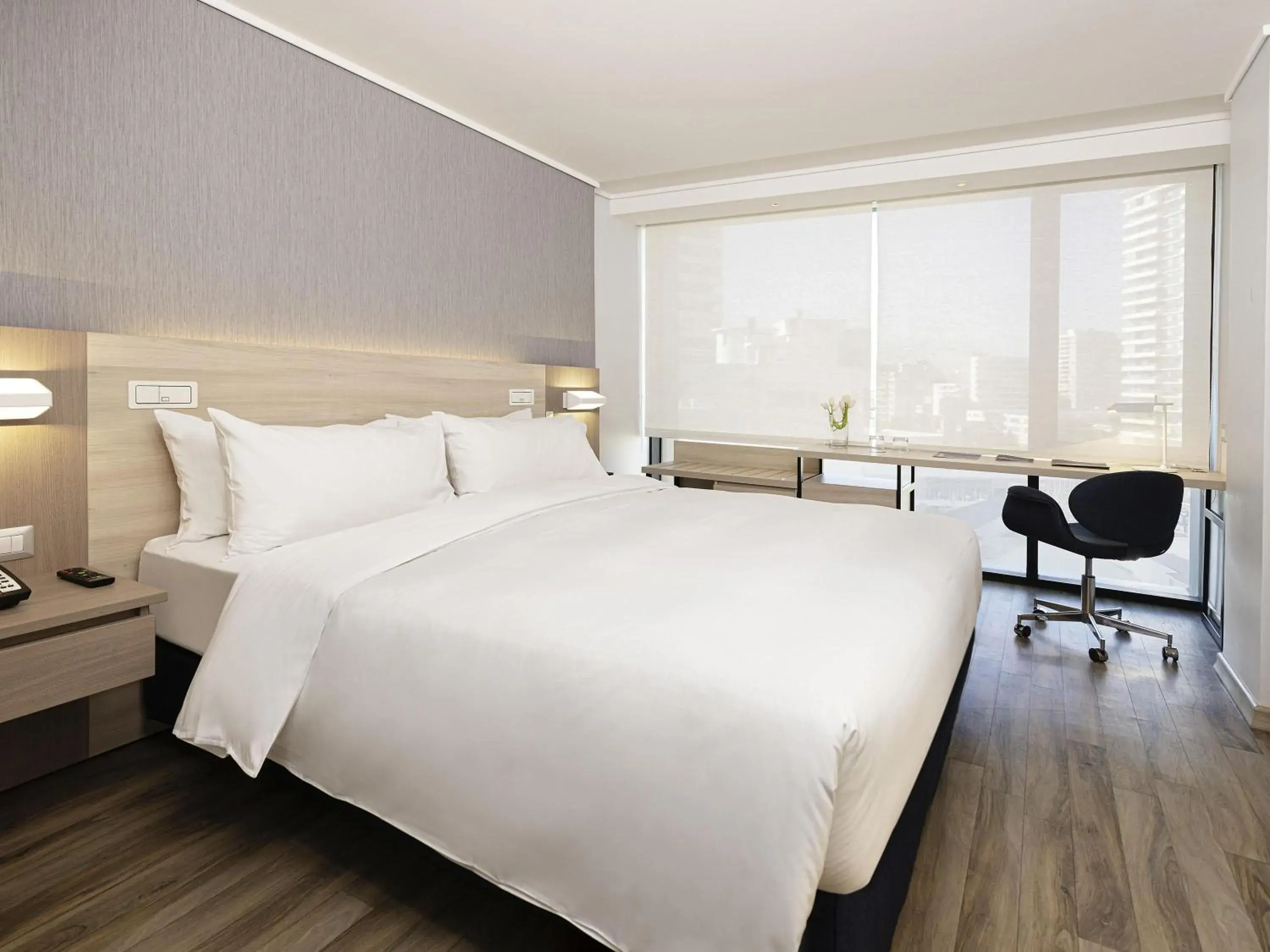 Premium Deluxe King Room with City View - Top Floor in Pullman Vina del Mar San Martin Premium Deluxe King Room with City View - Top Floor in Pullman Vina del Mar San Martin