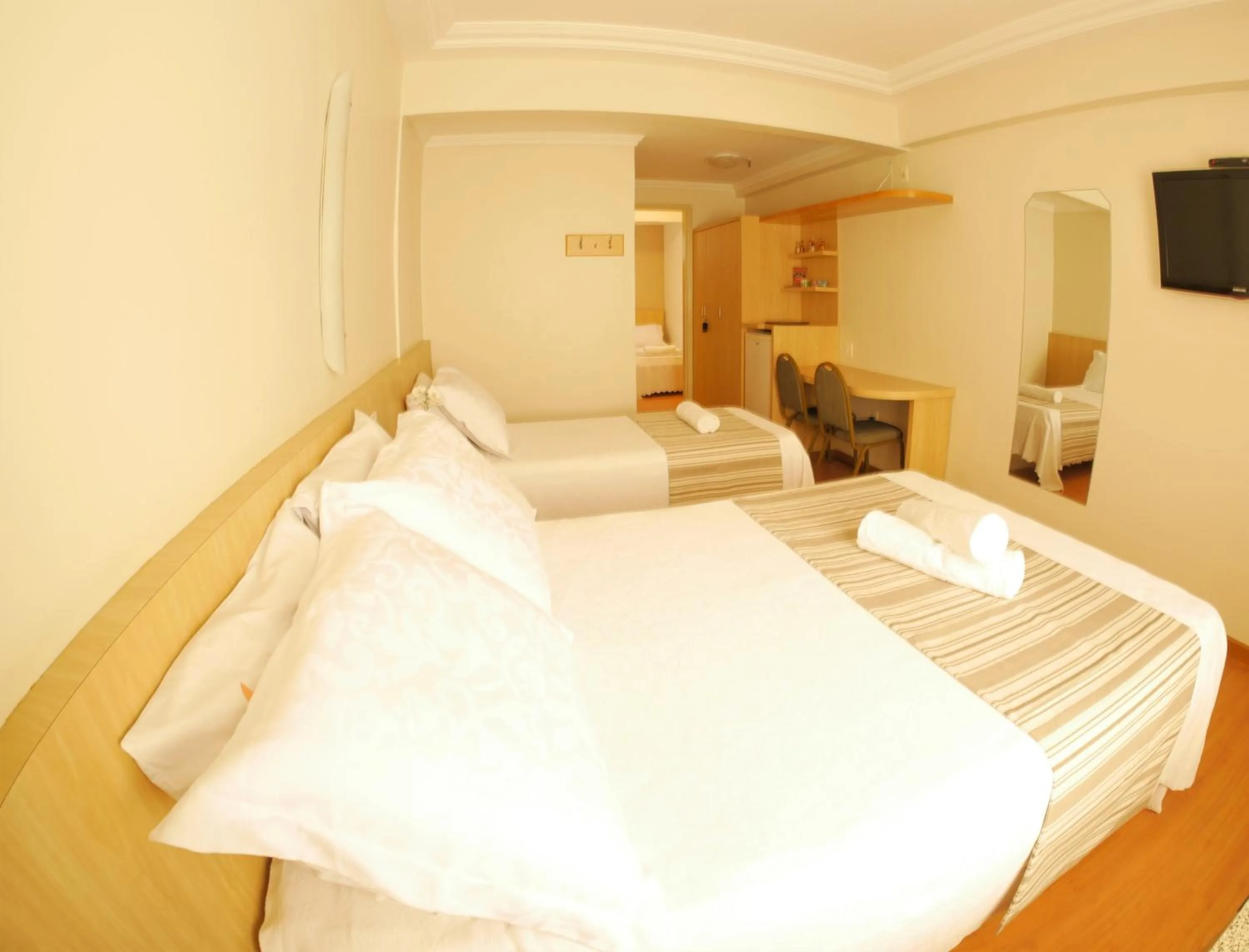 Photo of the whole room, Bed in Icaraí Praia Hotel