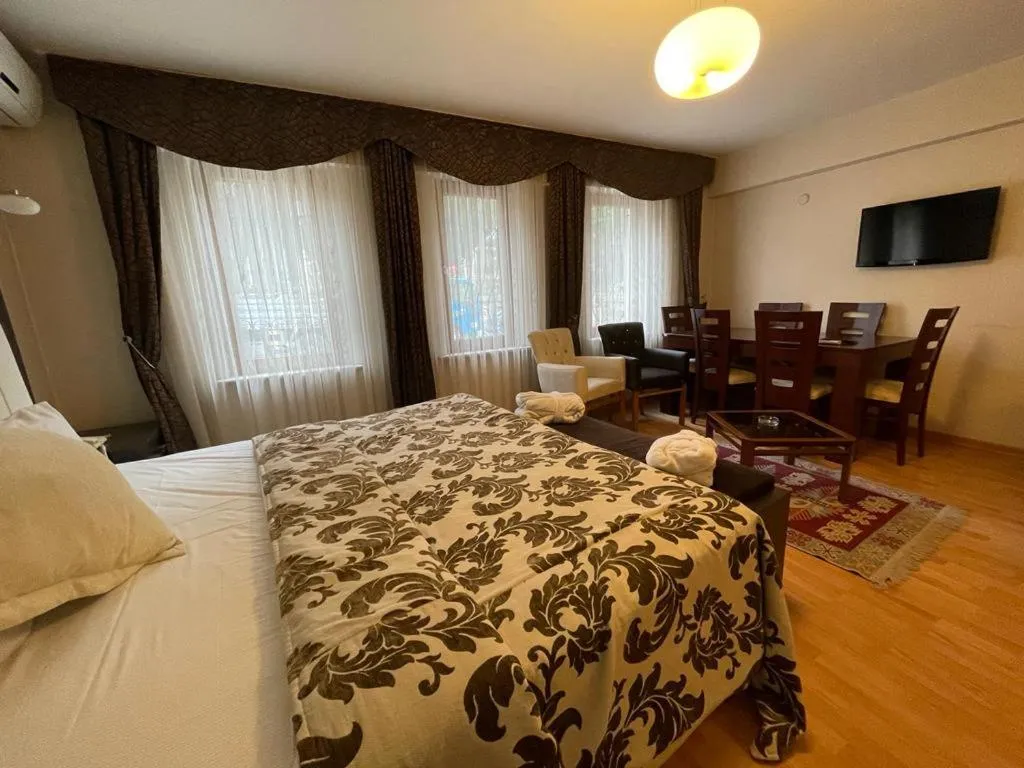 Bedroom, Bed in Hotel Kırcı Termal & Spa