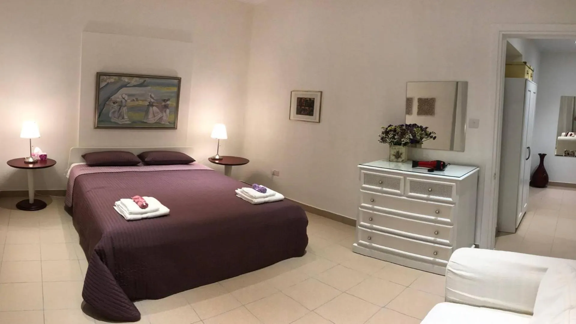 Bedroom, Bed in Avgi's Home