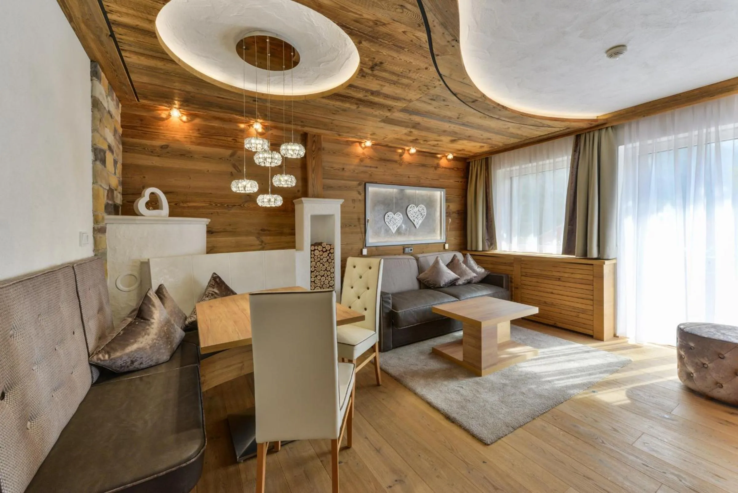 Photo of the whole room in Oberlechtaler Hof Boutique Hotel