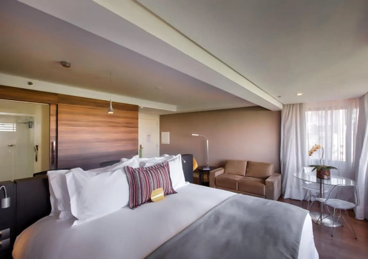 Bedroom, Bed in ArtHotel Transamerica Collection