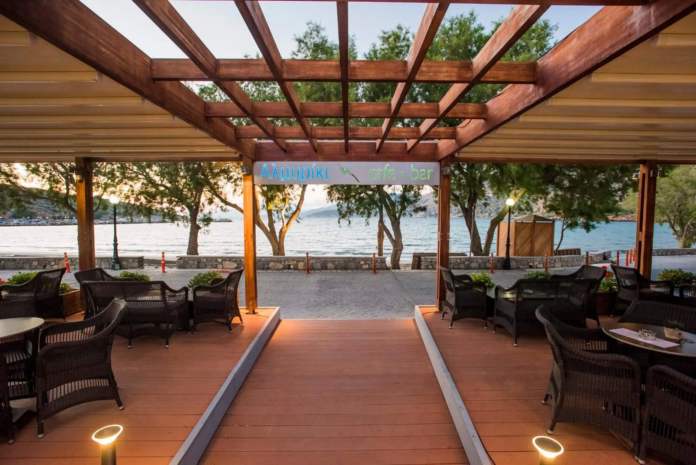 Facade/entrance in Almiriki Chios Rooms & Apartments