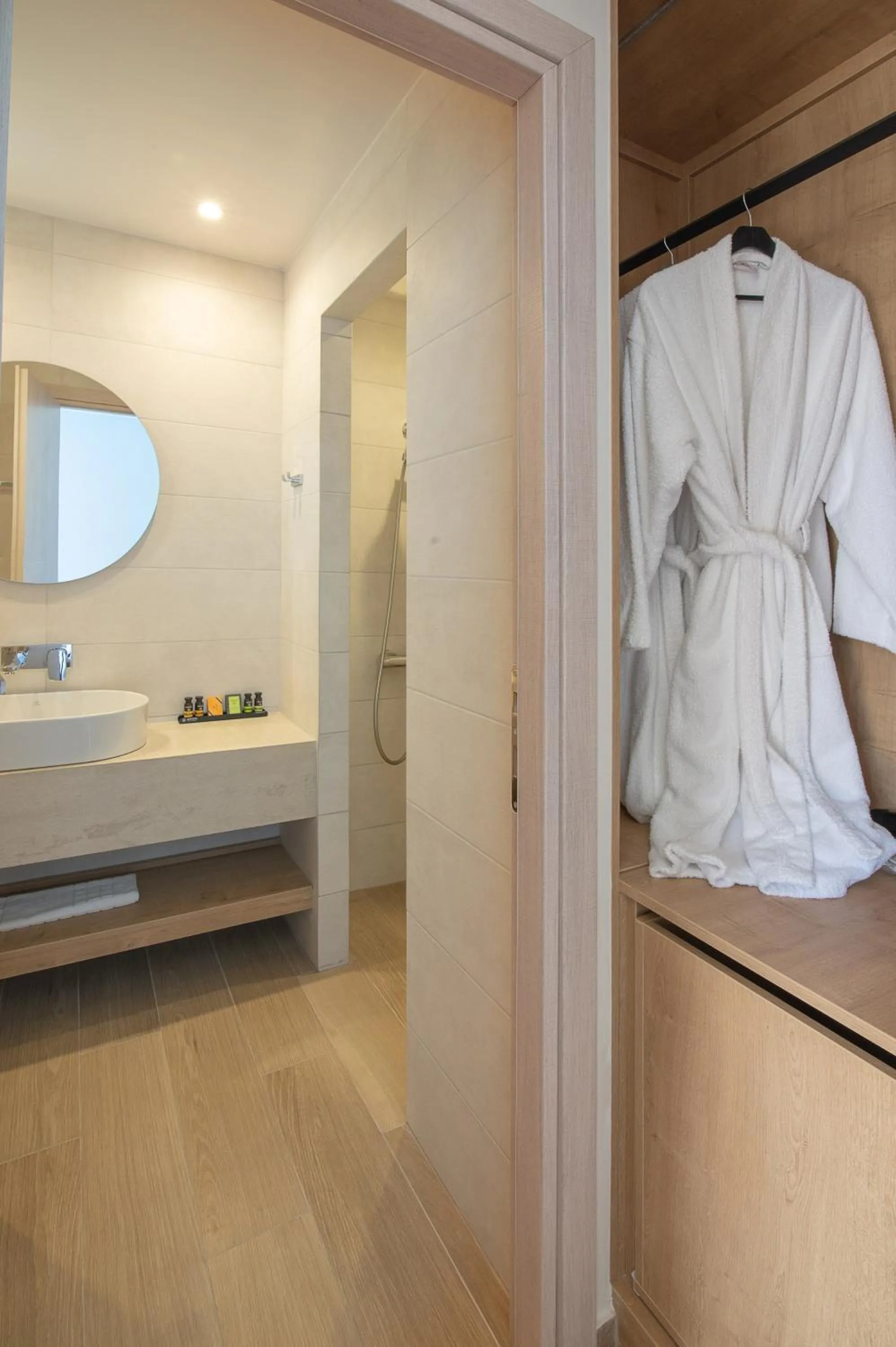 Bathroom in Almiriki Chios Rooms & Apartments