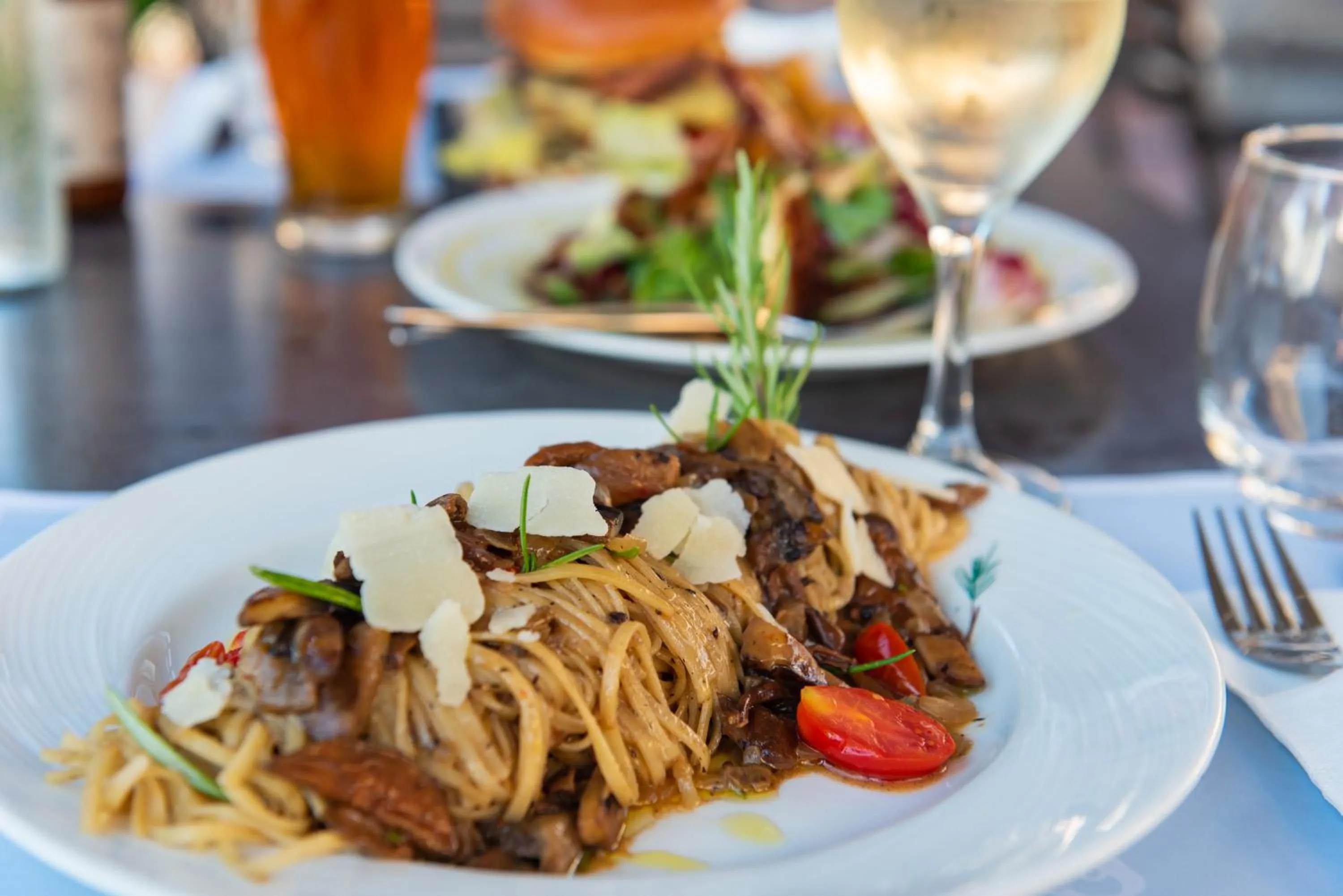 Food and drinks in Almiriki Chios Rooms & Apartments