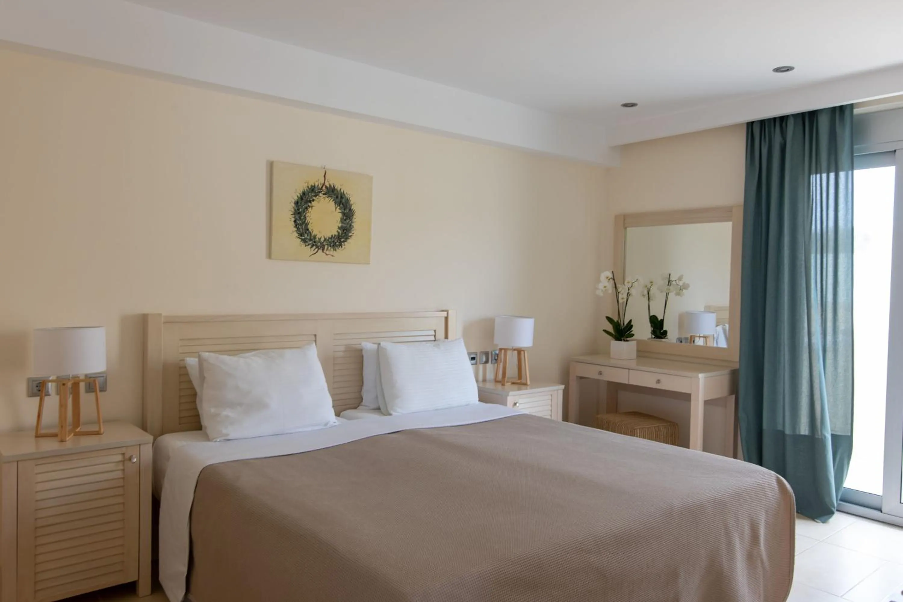 Bed in Almiriki Chios Rooms & Apartments