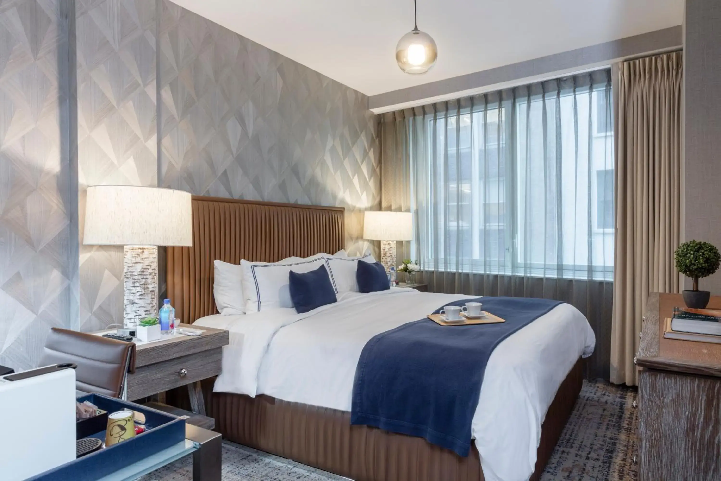 Premier King Room - Accessible in Artezen Hotel Premier King Room - Accessible in Artezen Hotel