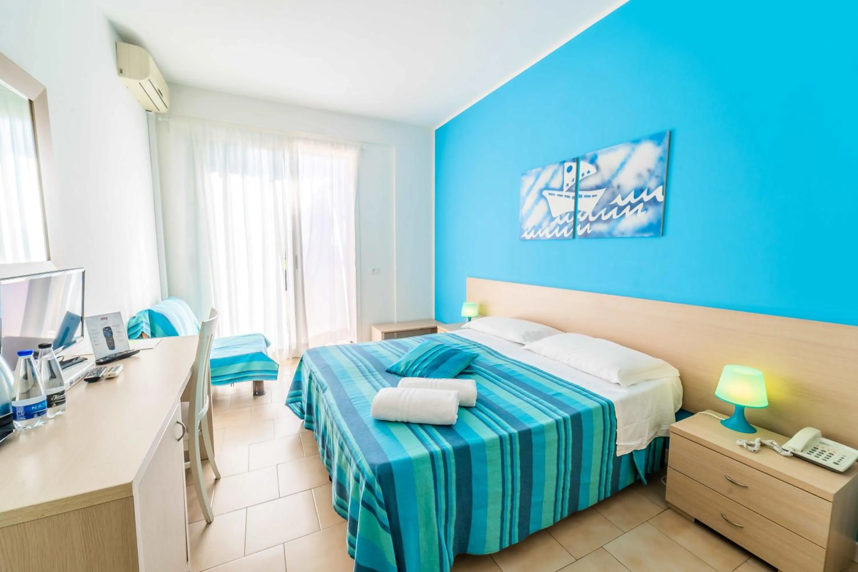 Photo of the whole room, Bed in Hotel Baia Del Sole