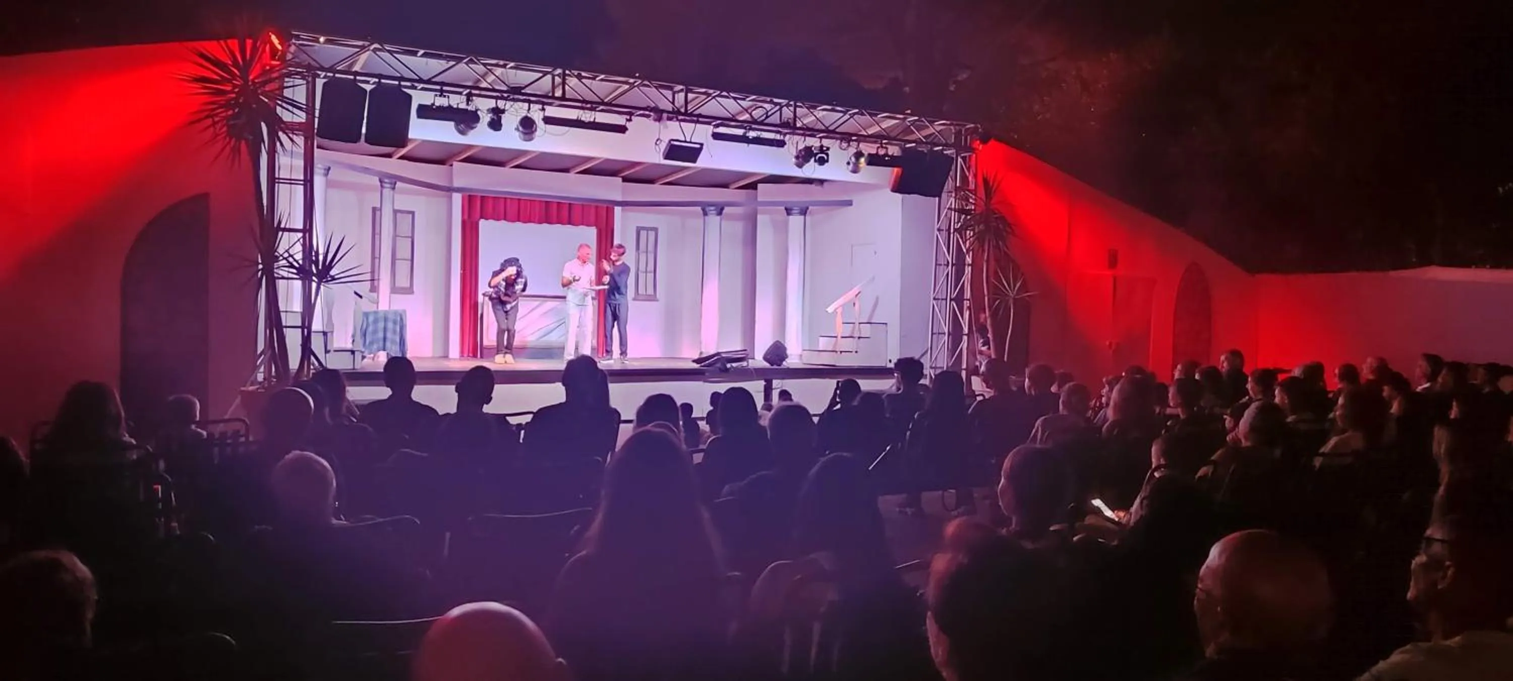 Evening entertainment in Hotel Baia Del Sole