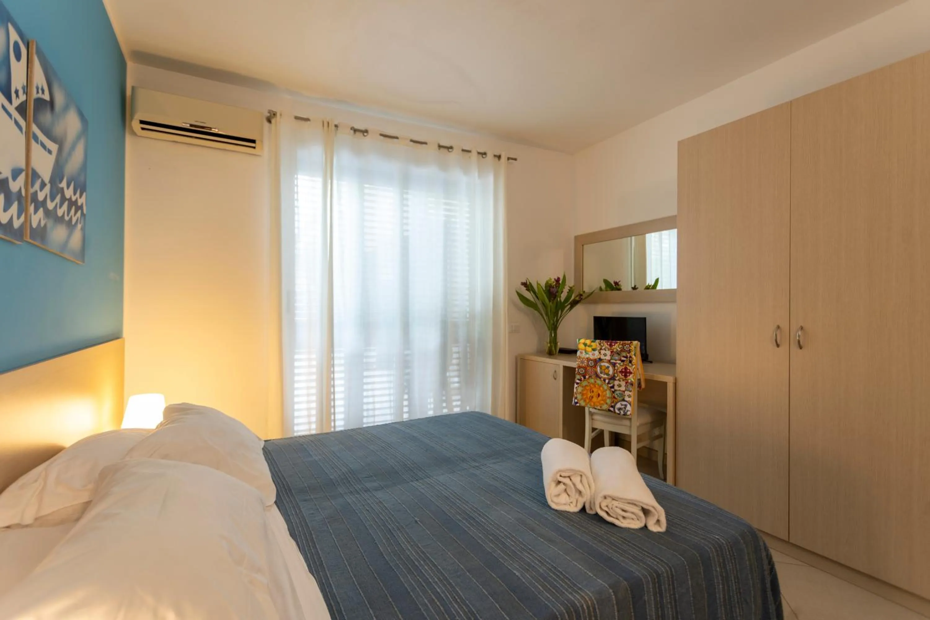 Bed in Hotel Baia Del Sole