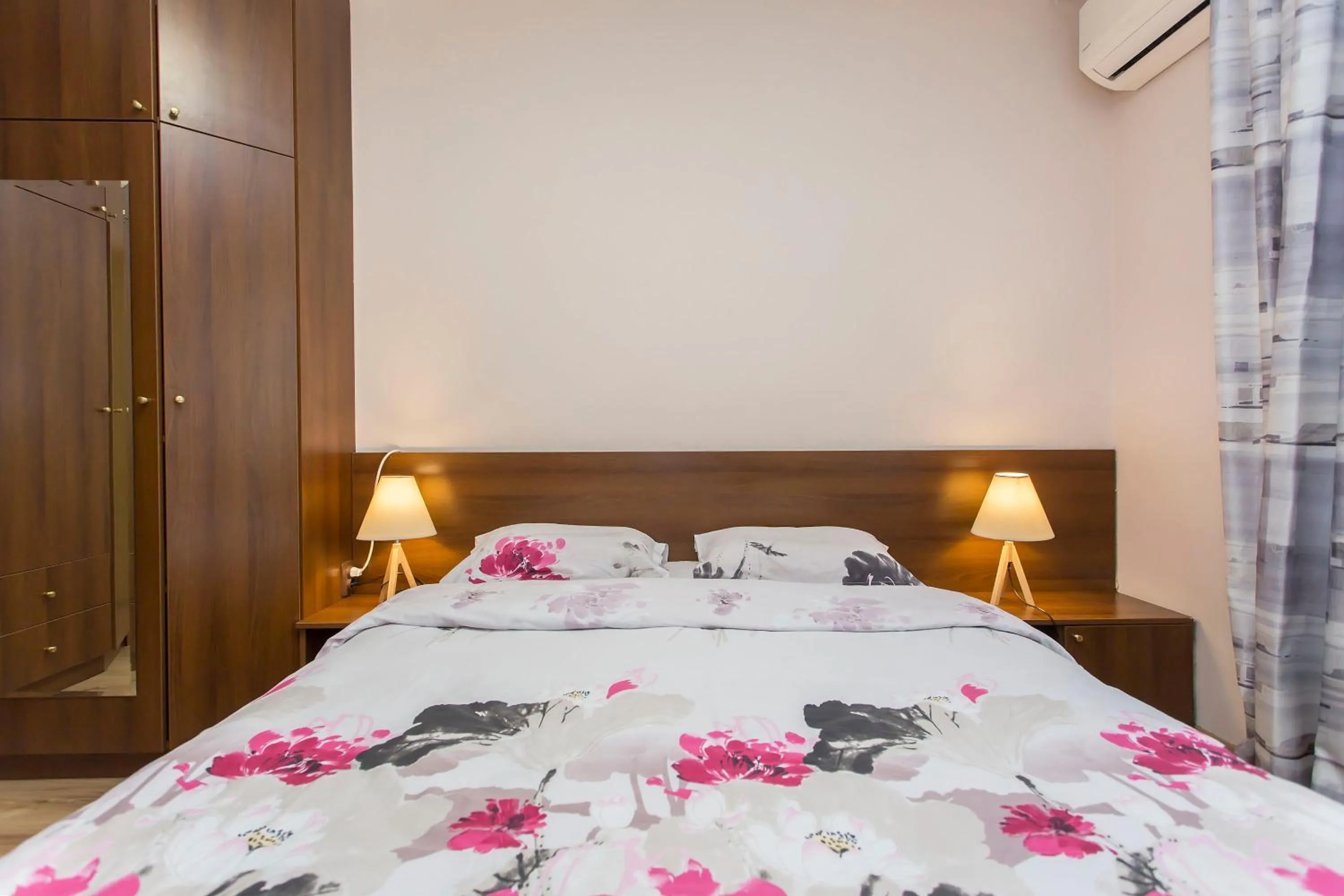 Bedroom, Bed in Sofia Central Hotel Apartments