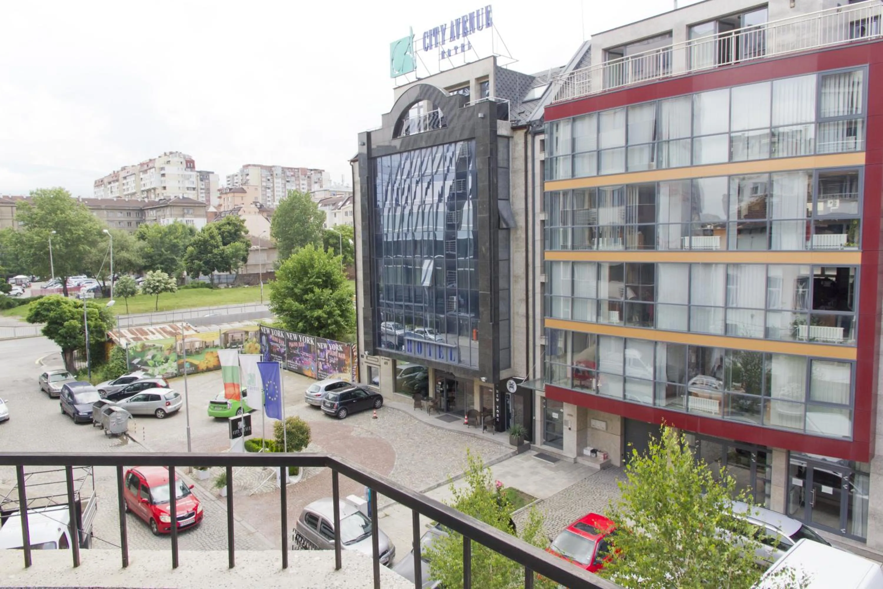 Facade/entrance in Sofia Central Hotel Apartments