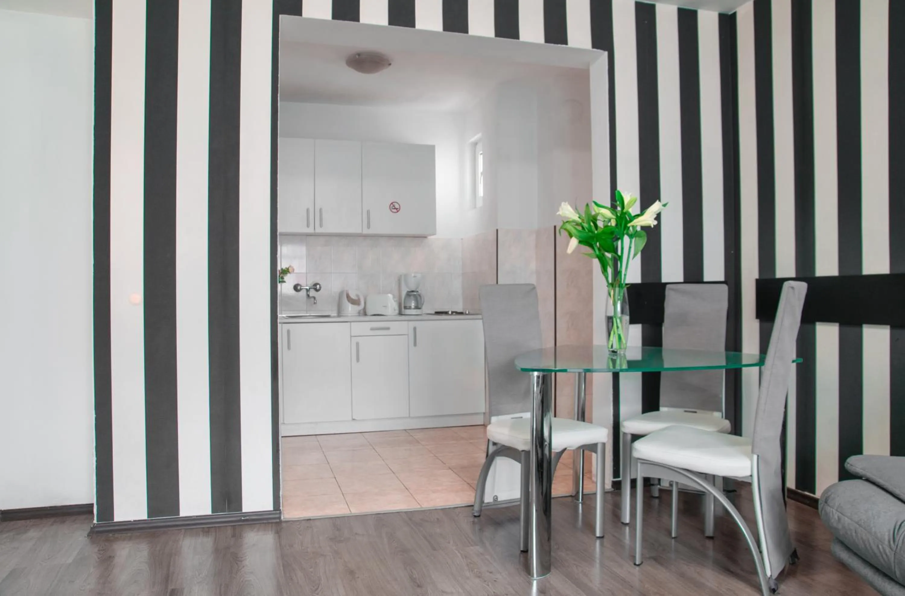 Kitchen or kitchenette in Sofia Central Hotel Apartments