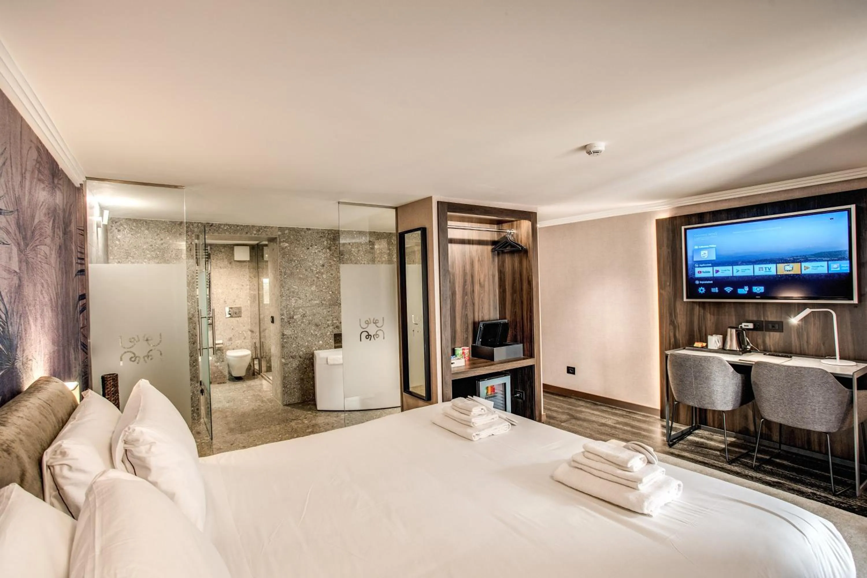 Bedroom, Bed in PAX hotel