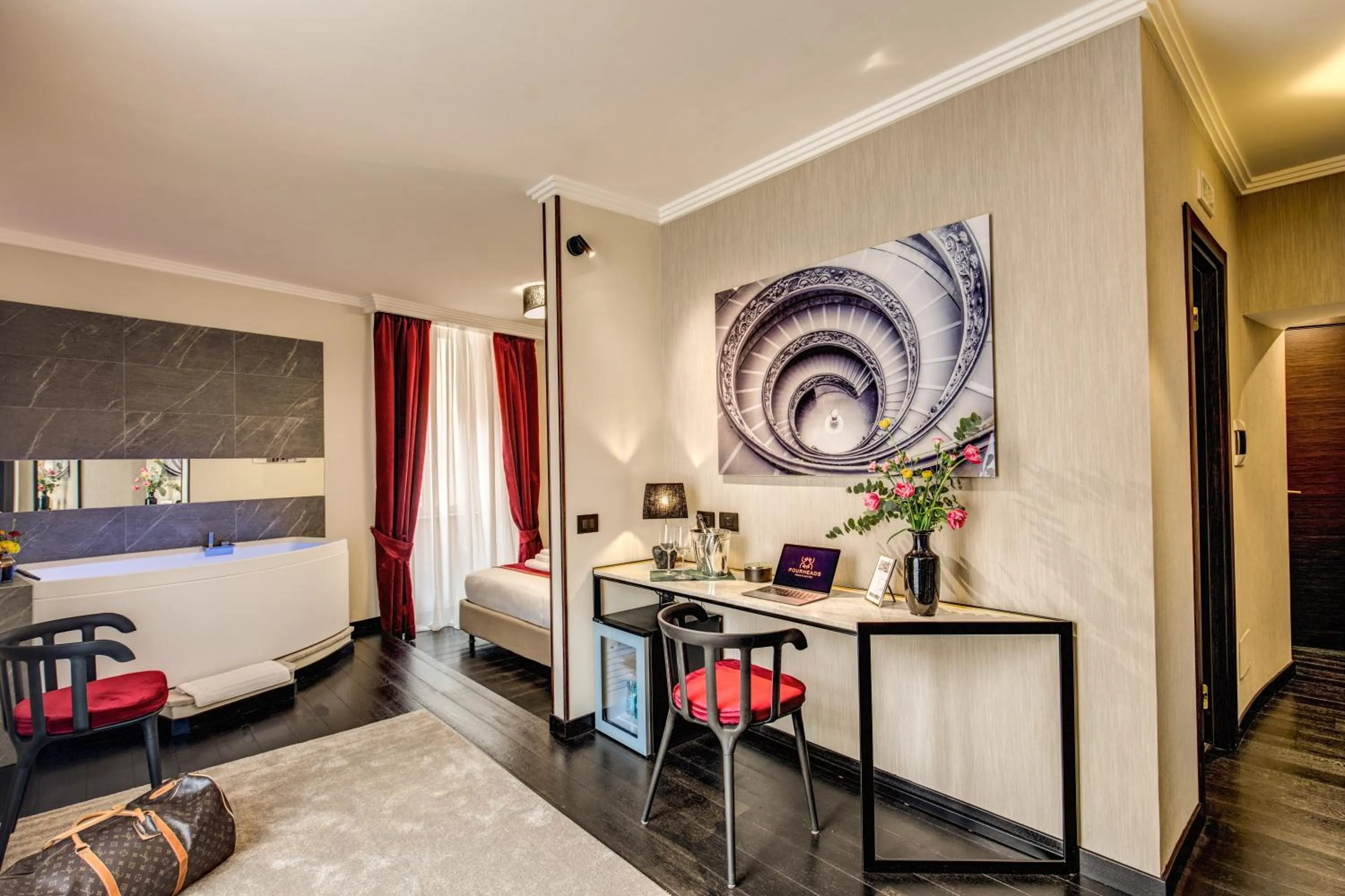 Bedroom, Bed in PAX hotel