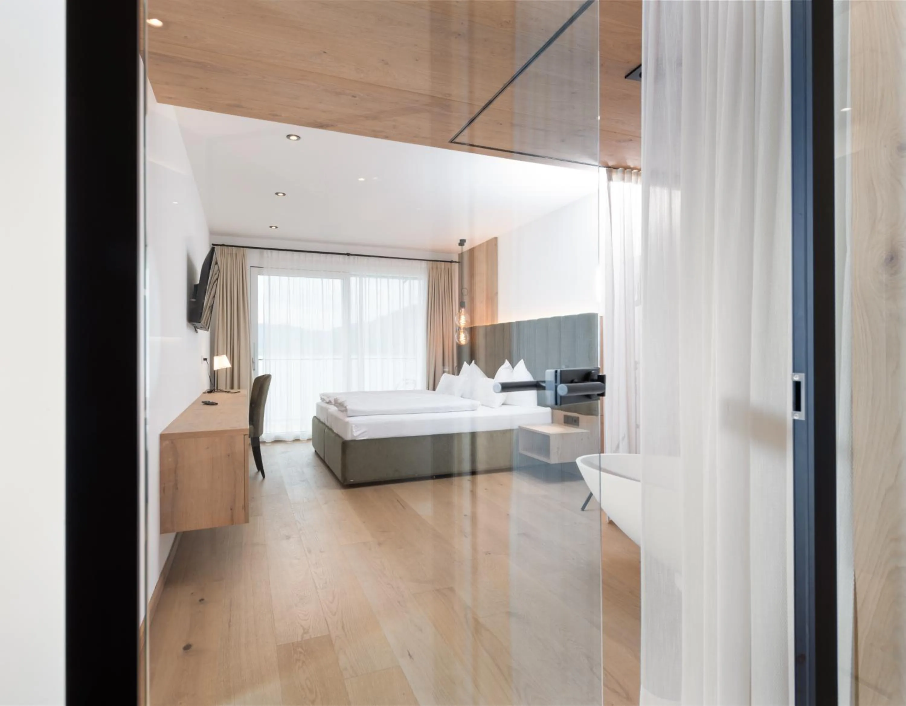 Bedroom, Bed in Hotel Stadler am Attersee