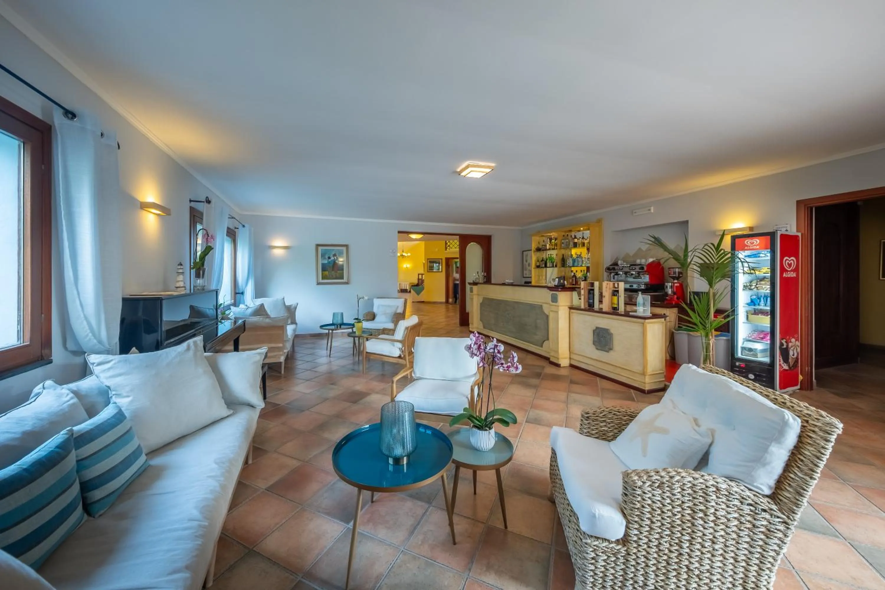 Lounge or bar in Hotel Luci Del Faro