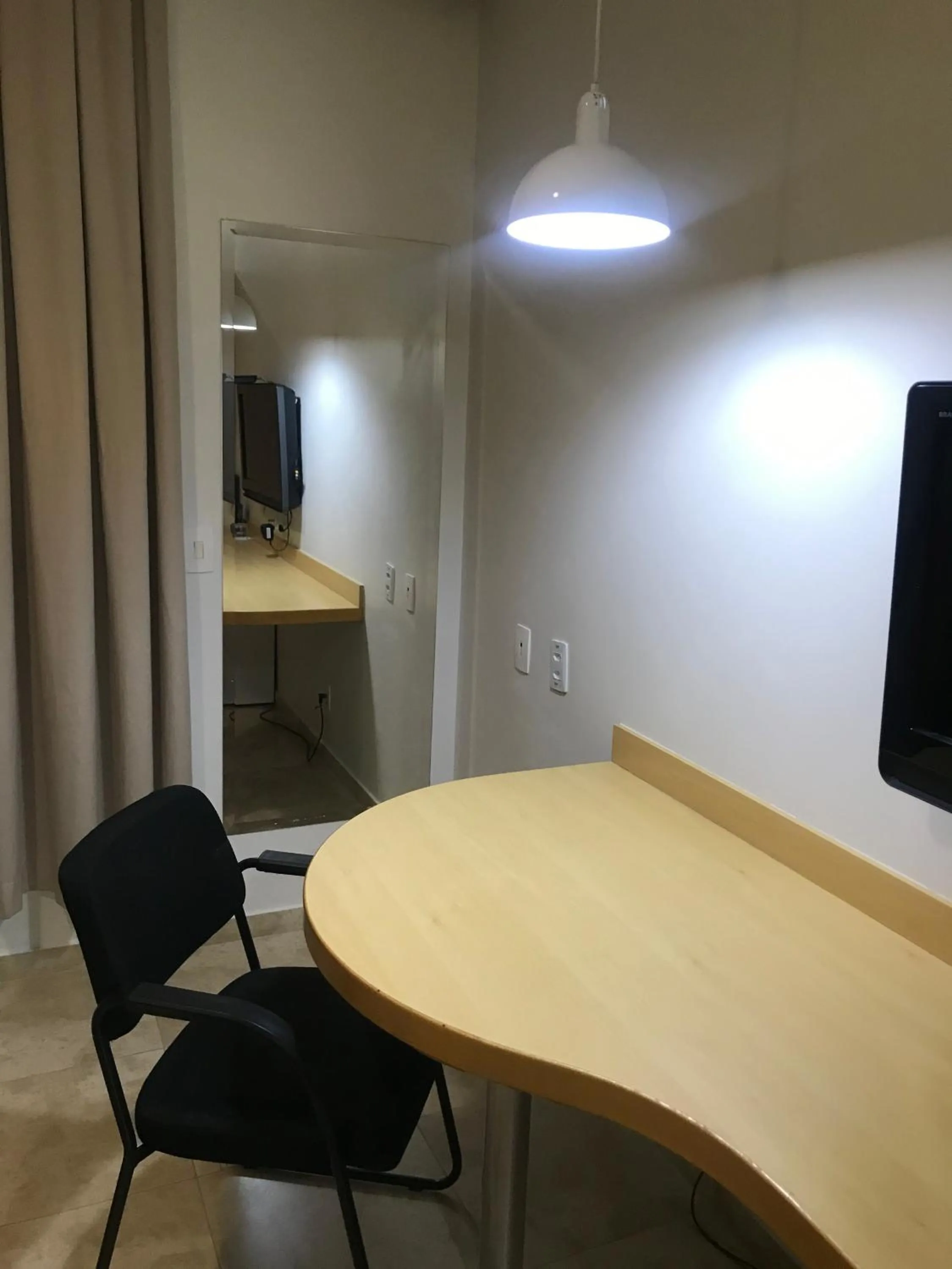 Business facilities in Oitis Hotel