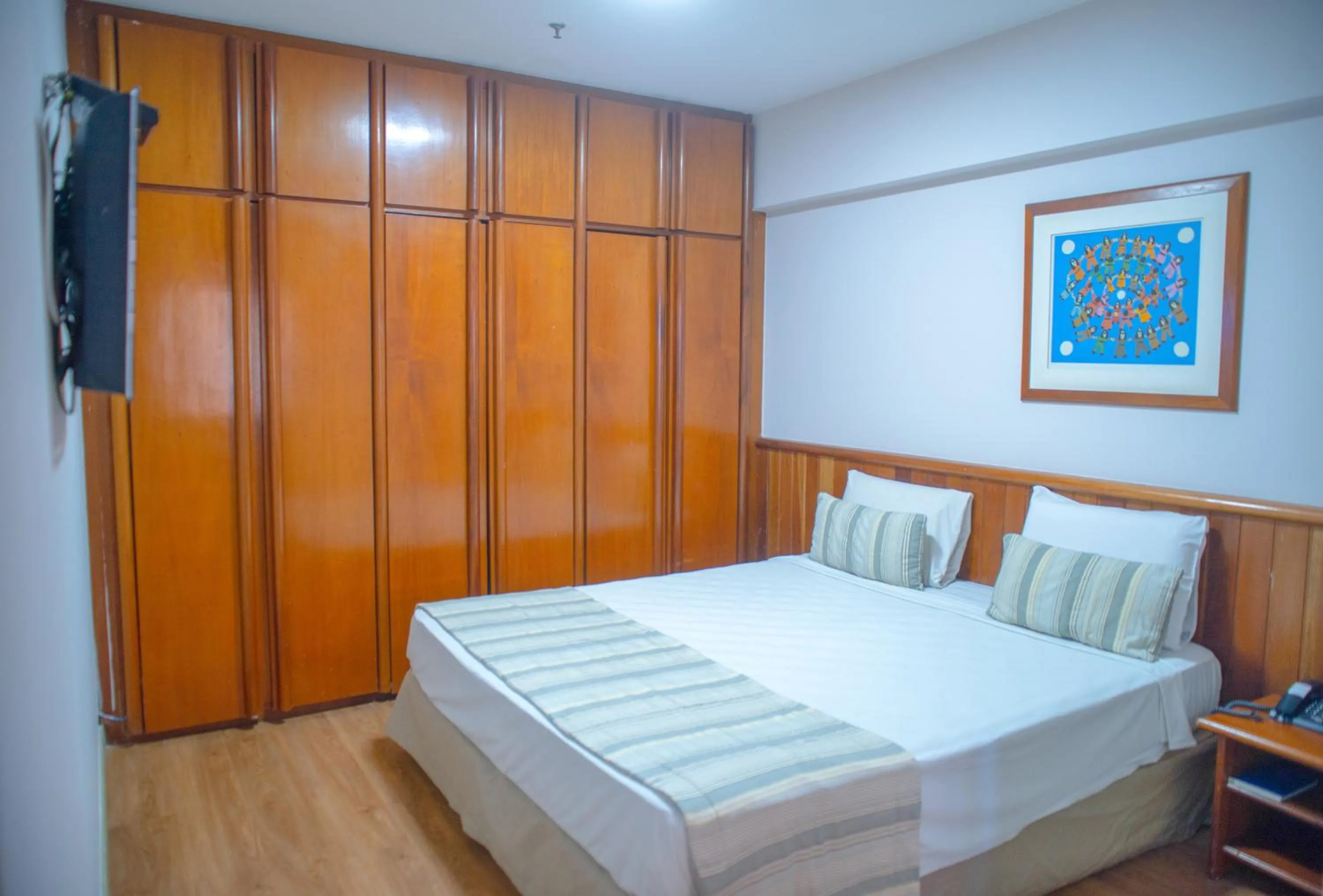 Bed in SAN MARINO SUITES HOTEL By NOBILE