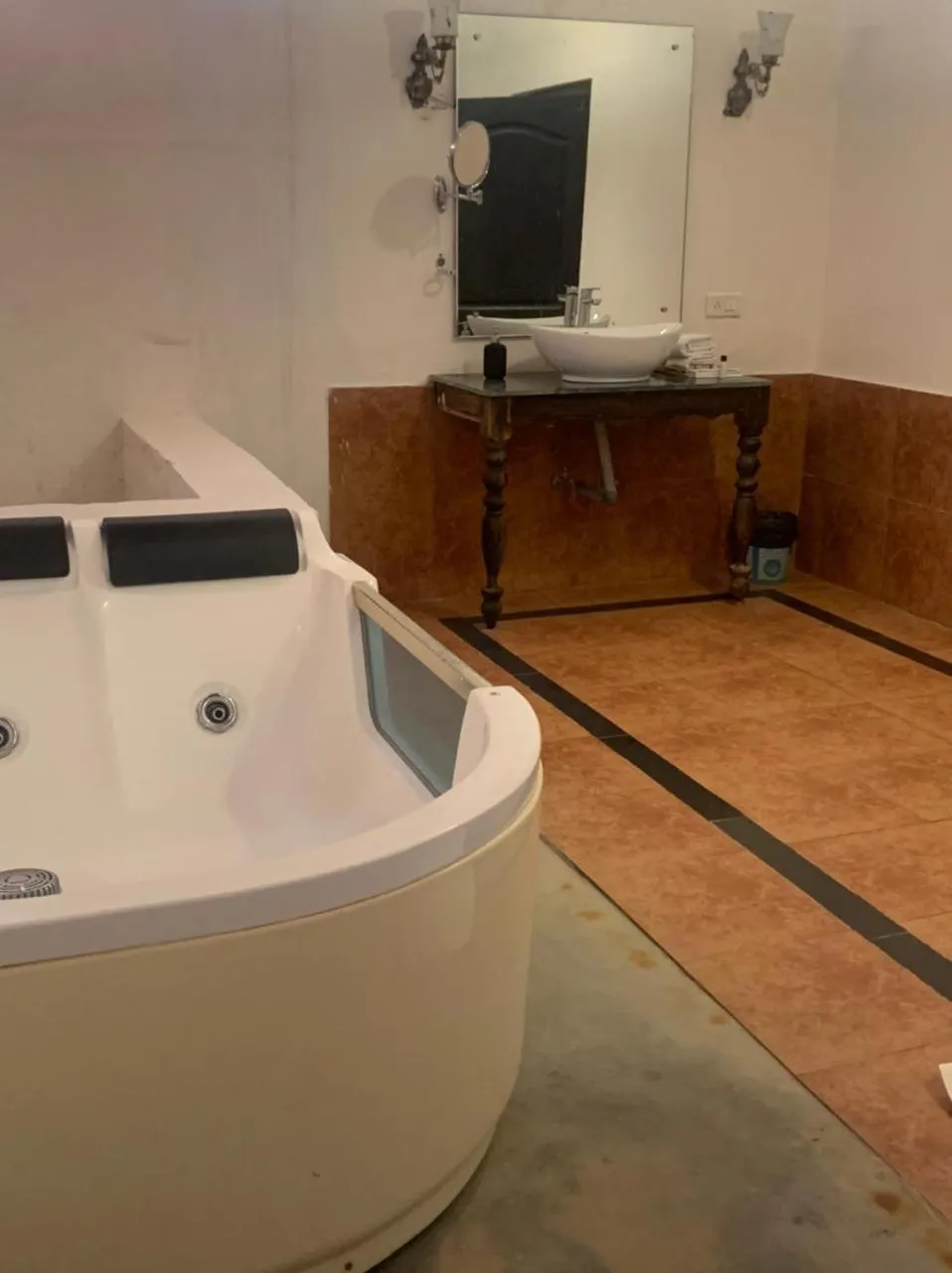 Bath in Tuli Veer Bagh Resort