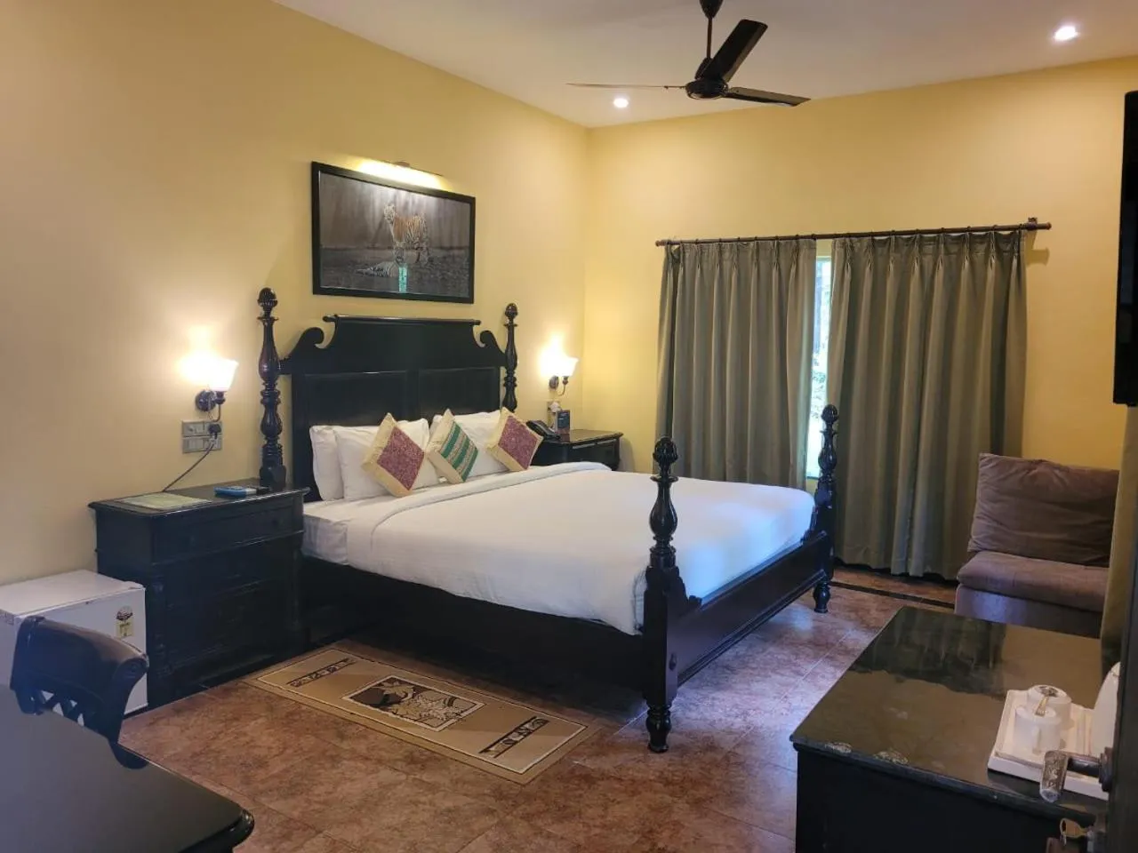 Bedroom, Bed in Tuli Veer Bagh Resort