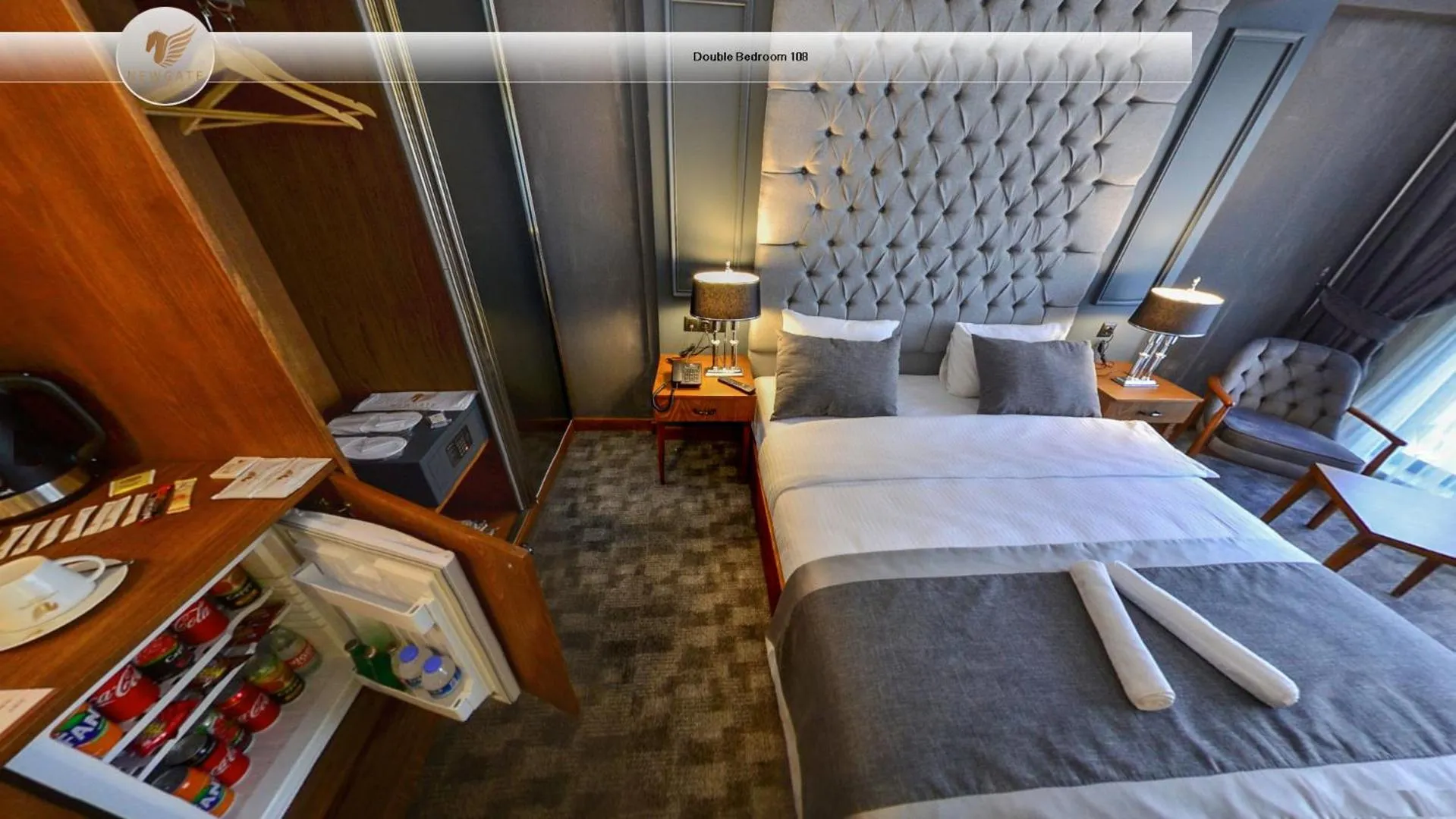 Bed in New Gate Hotel