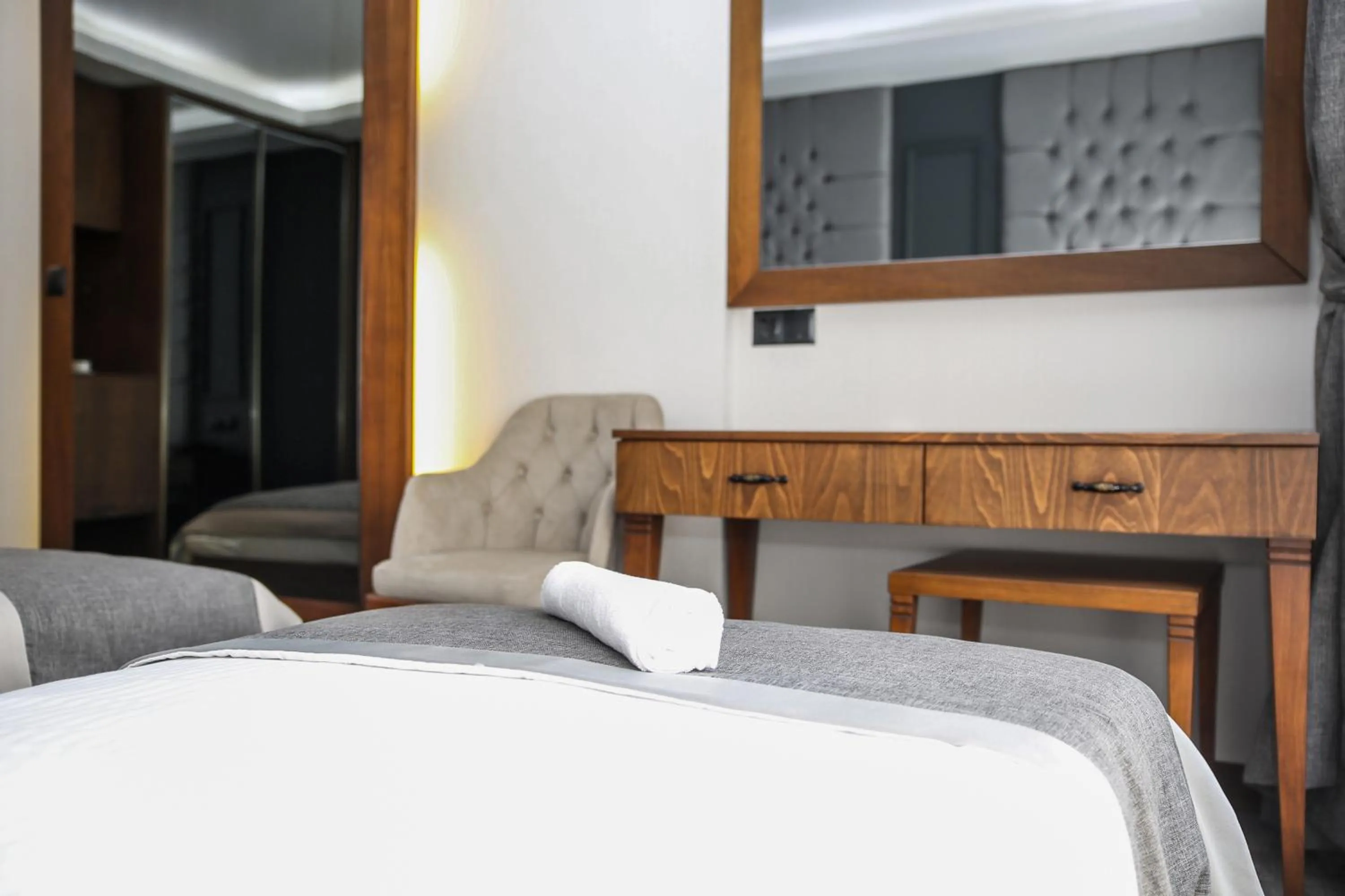 Bed in New Gate Hotel