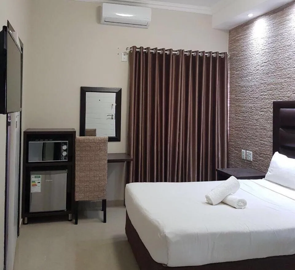 Bedroom, Bed in Bayside Hotel Empangeni