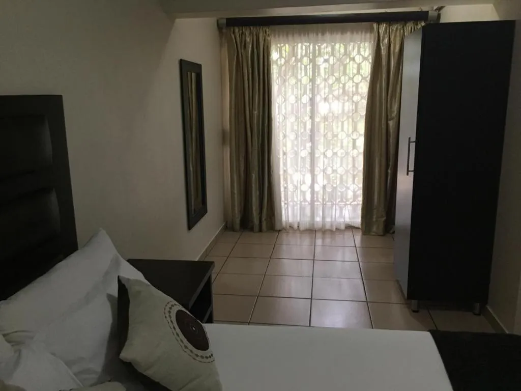 Bedroom, Bed in Bayside Hotel Empangeni
