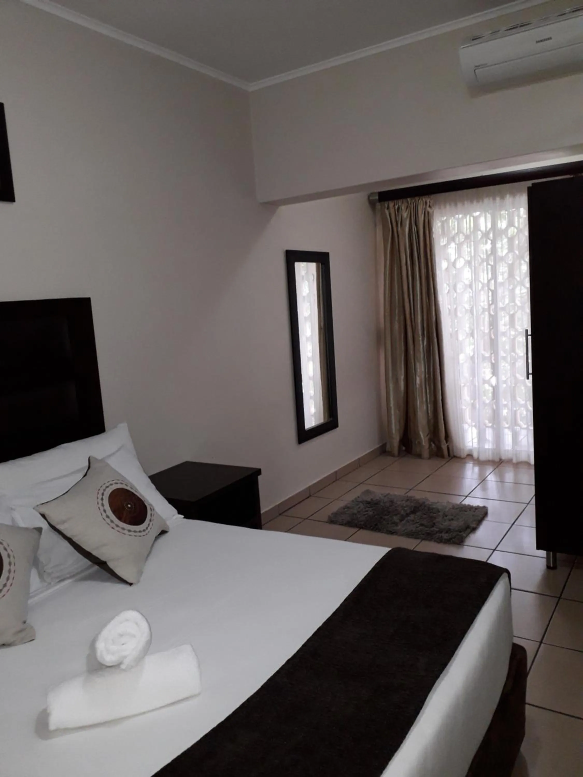 Bedroom, Bed in Bayside Hotel Empangeni