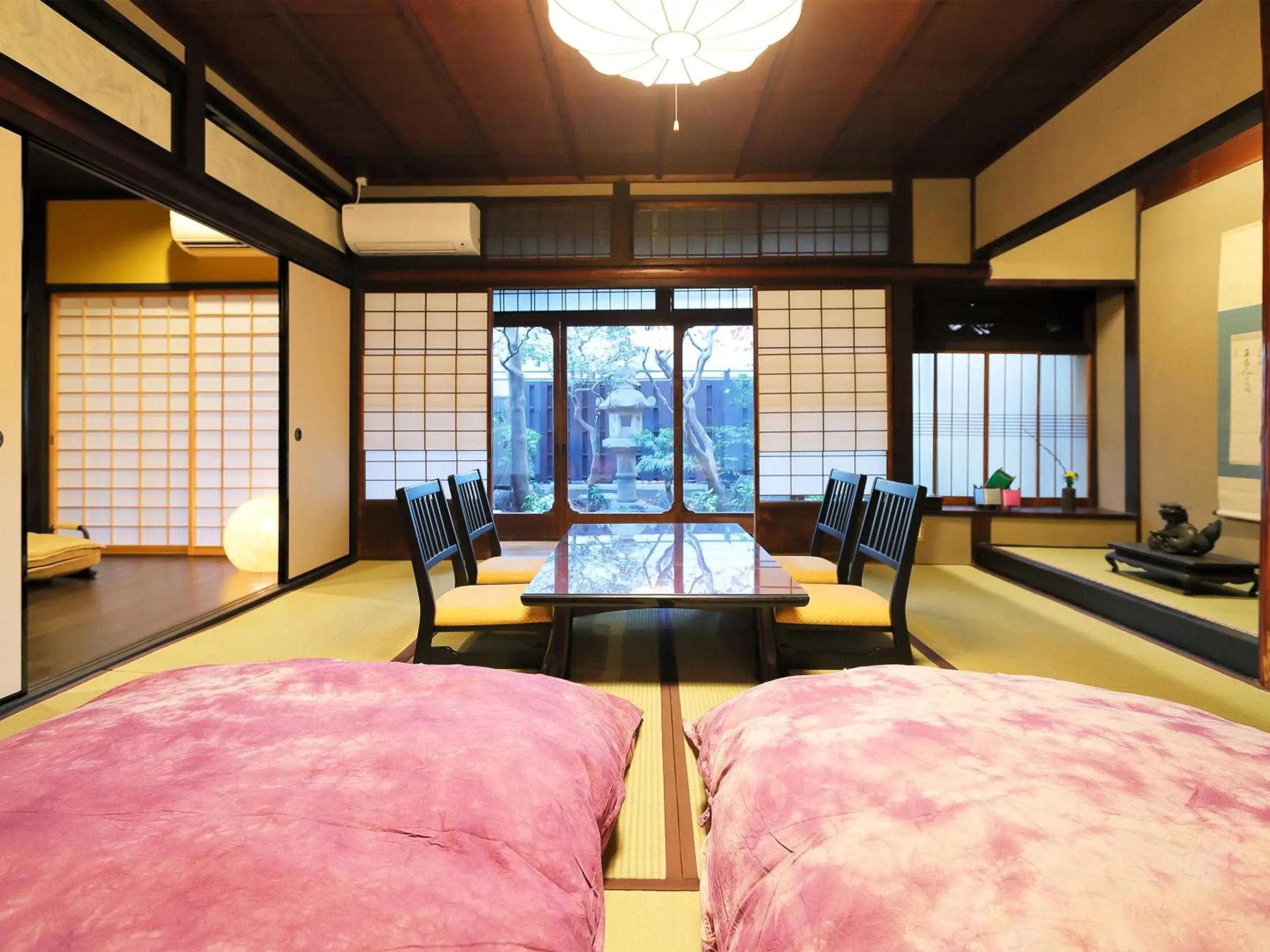 Japanese-Style Quadruple Room in Ryokan Tanoya Japanese-Style Quadruple Room in Ryokan Tanoya
