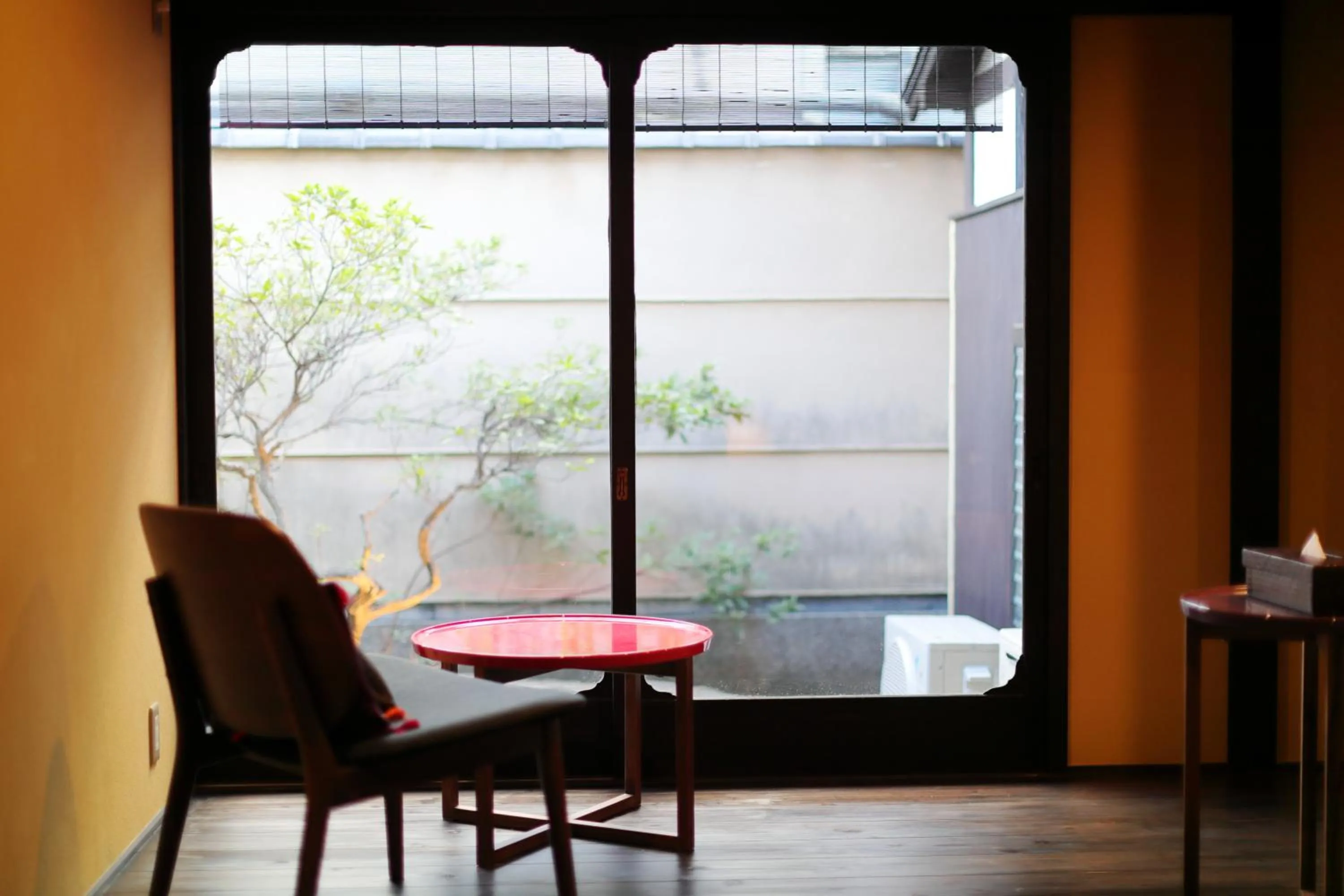 Seating area in Ryokan Tanoya