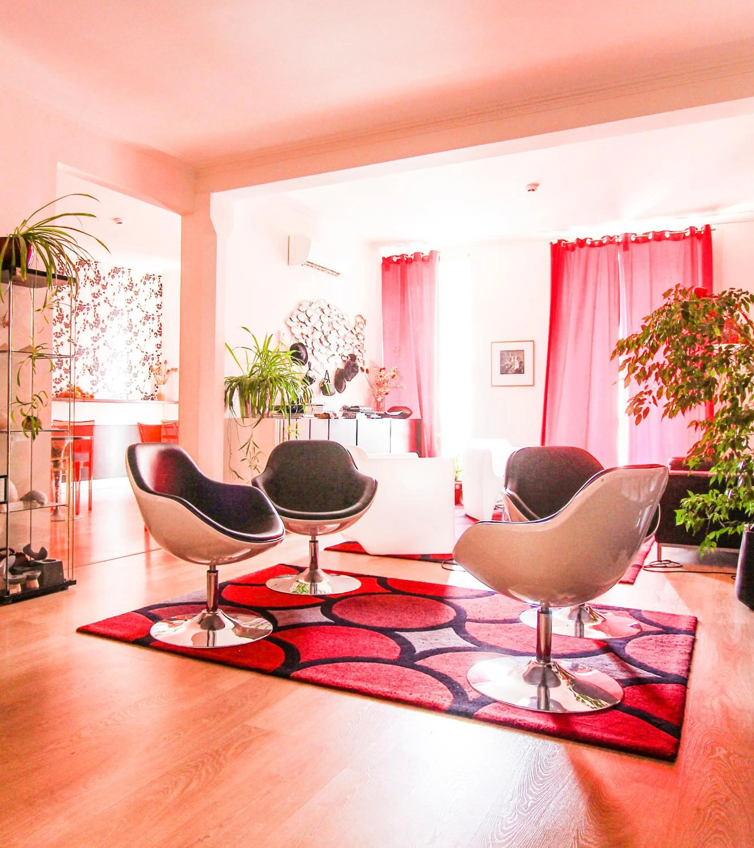 Lounge or bar in Evora Inn