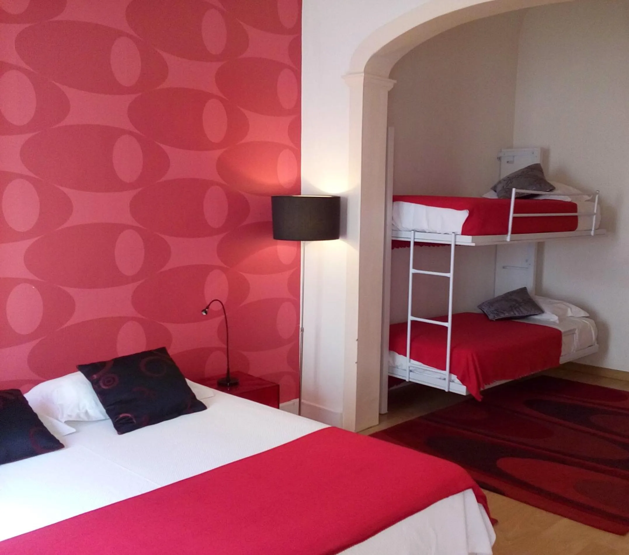 bunk bed, Bed in Evora Inn