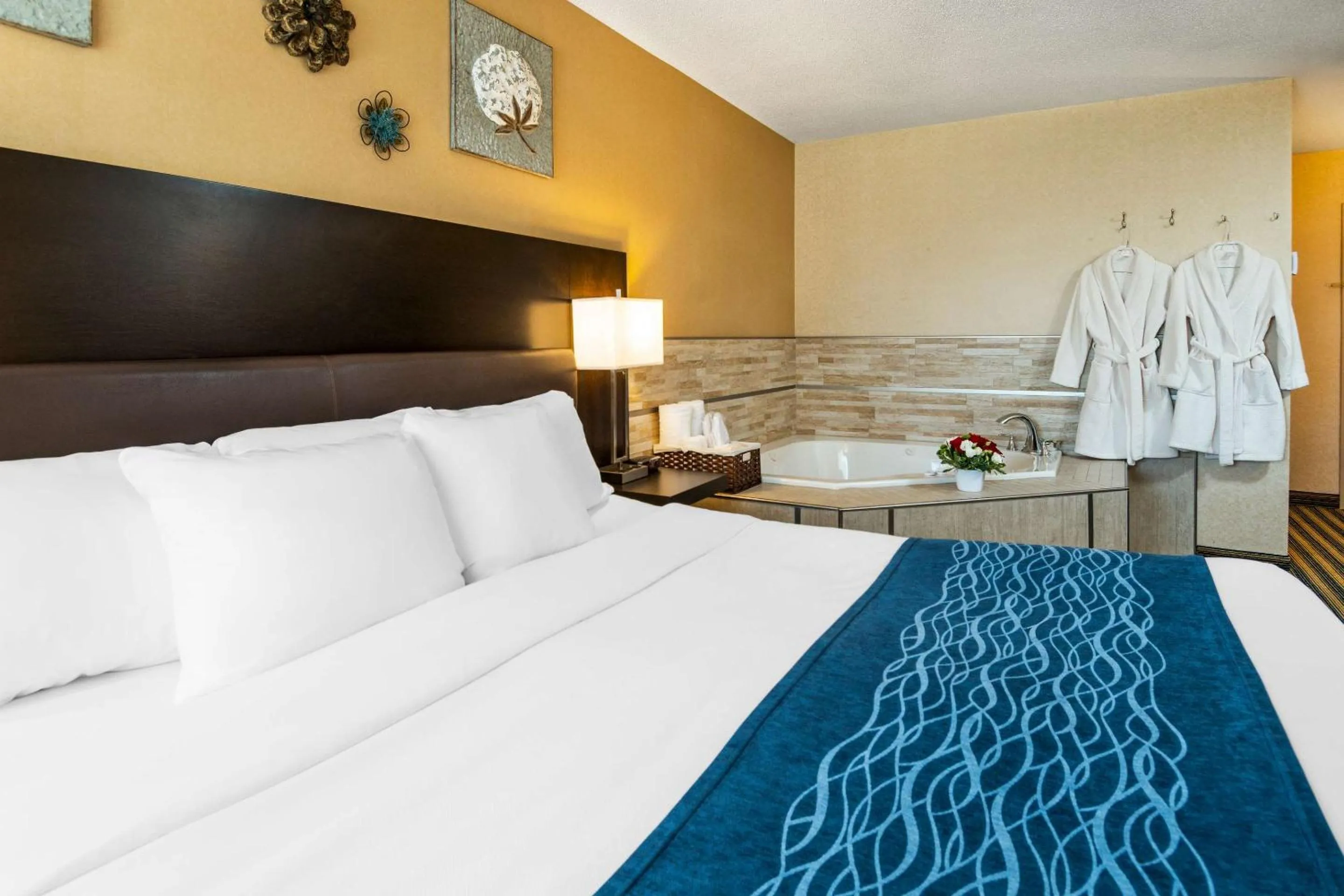 Bedroom, Bed in Comfort Inn