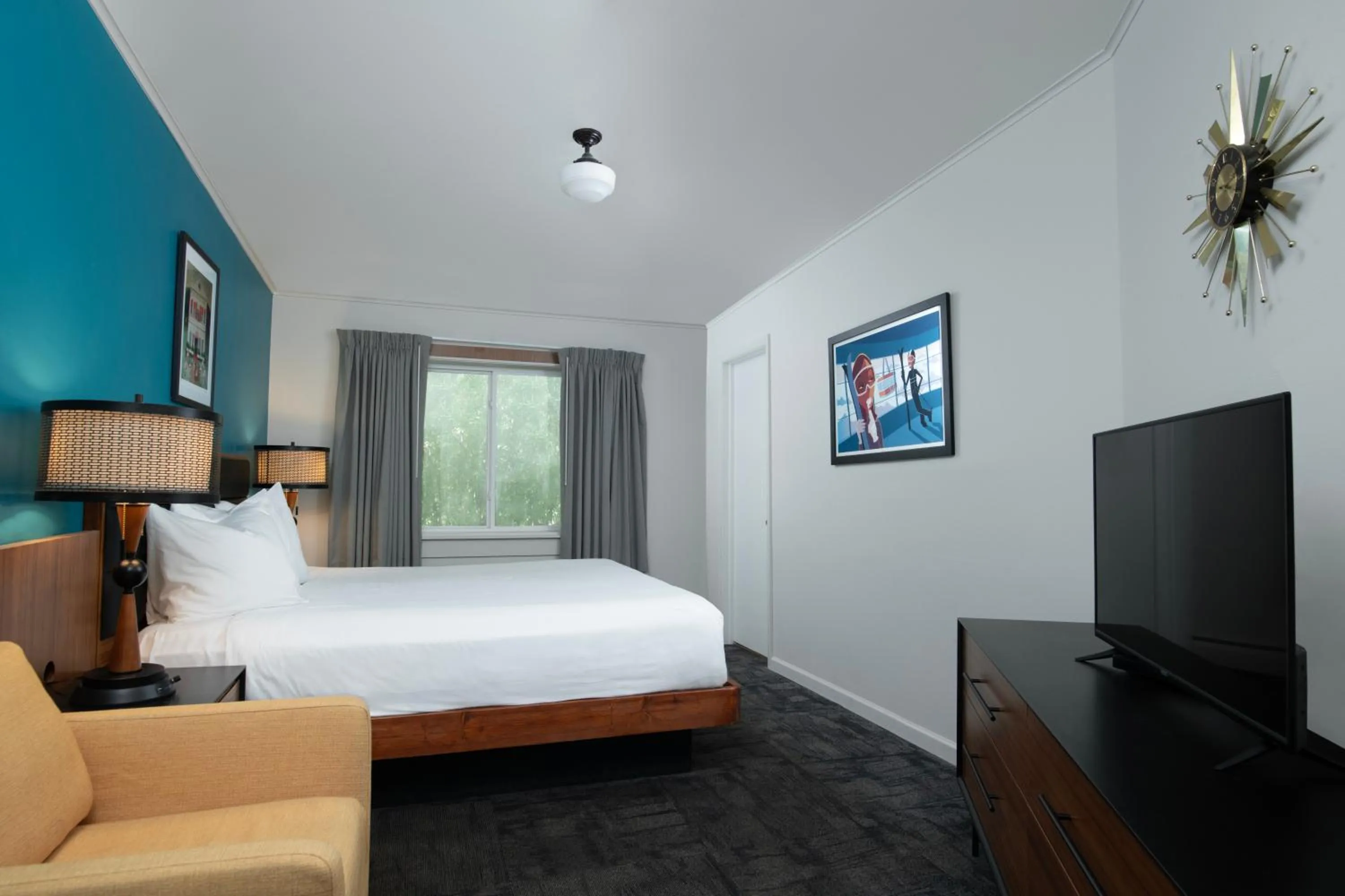 Bed in Sapphire Motel Midtown Bozeman