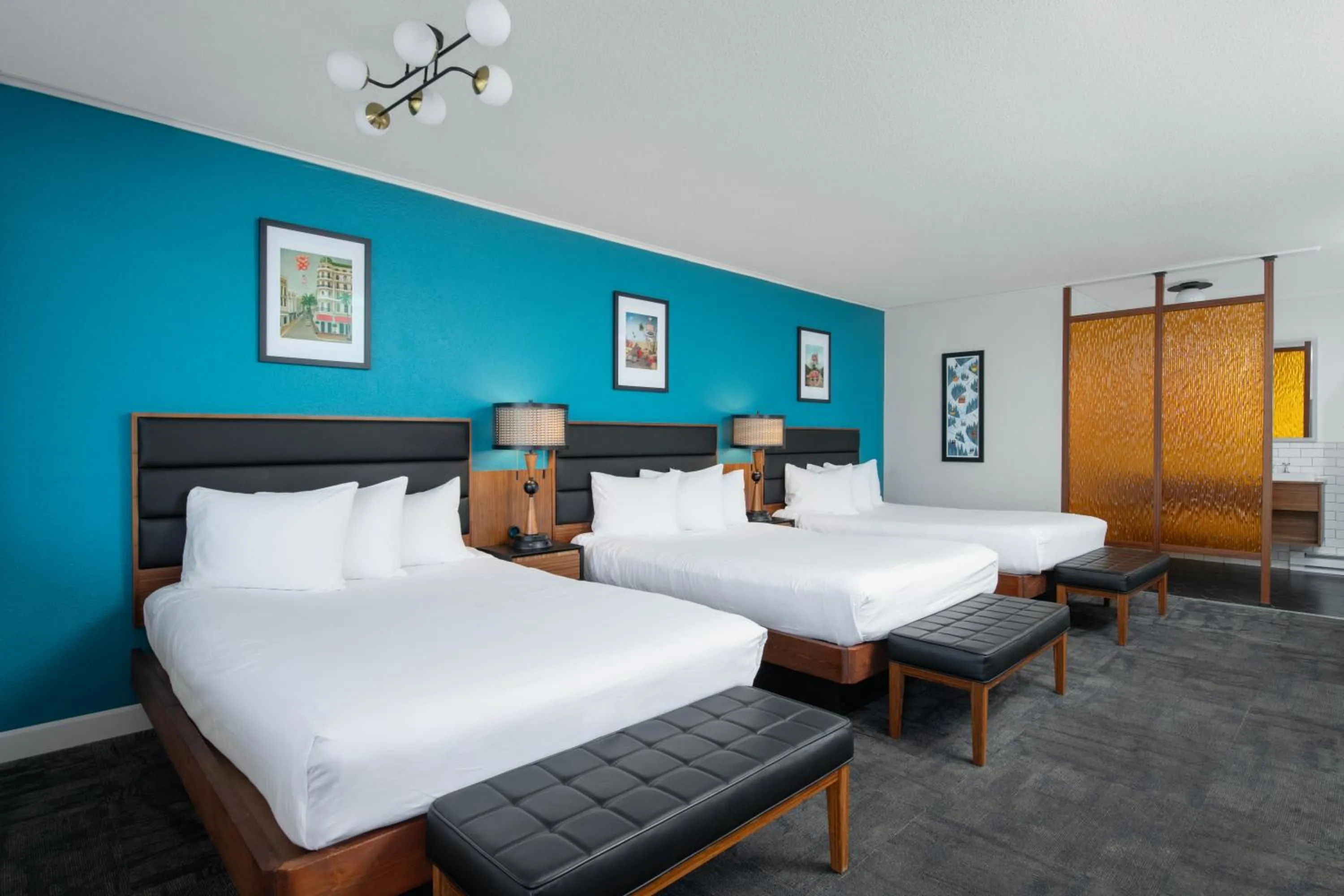 Bed in Sapphire Motel Midtown Bozeman